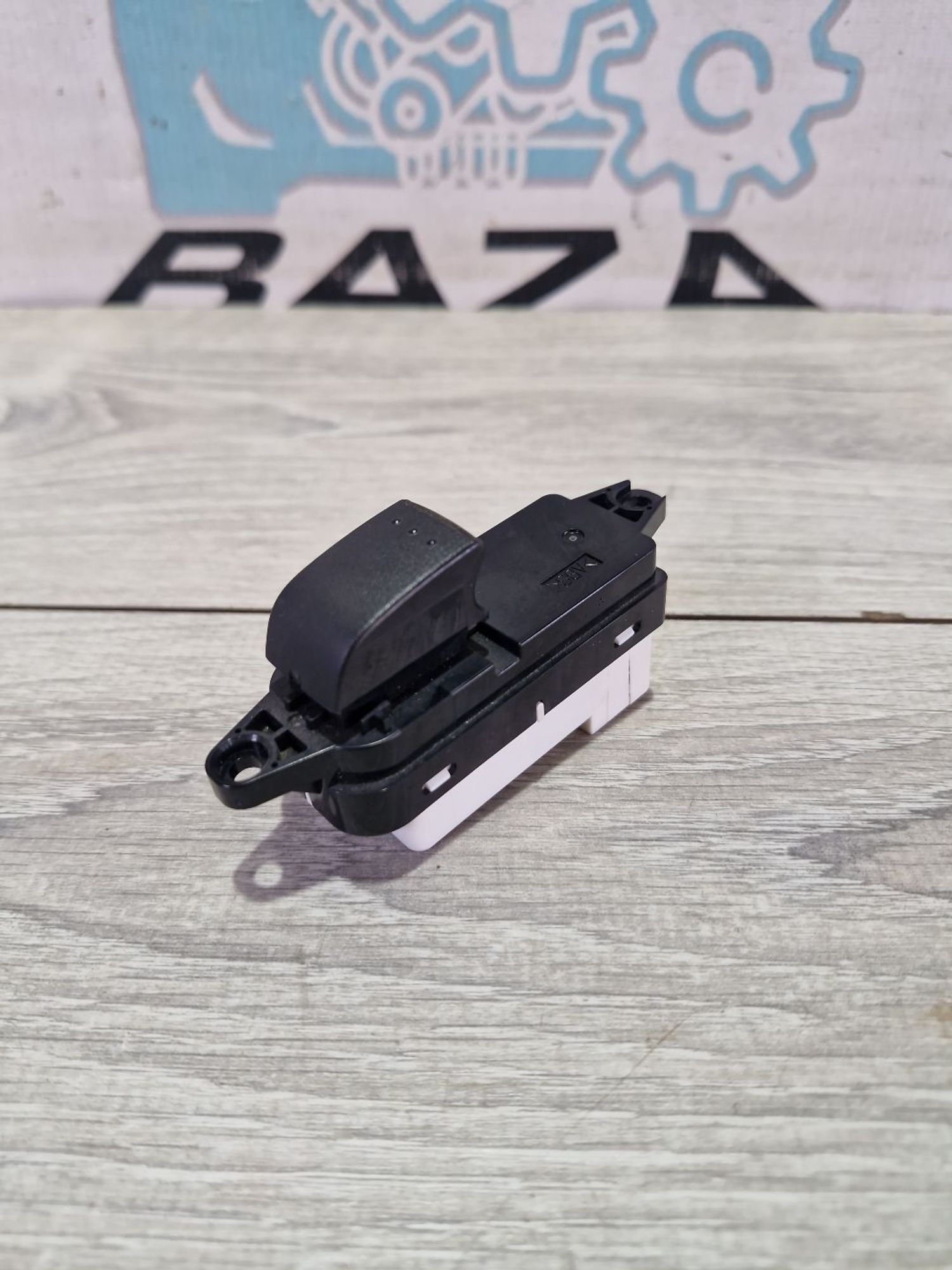 https://ycs.partsauto.market/partsauto-images/thmbs/userImages/0d5a73f363ec19ea8b7d8d6483ce4211/part/6629e183-a17a-4bf6-b90a-683c2047e0a4_1781610660776.jpg