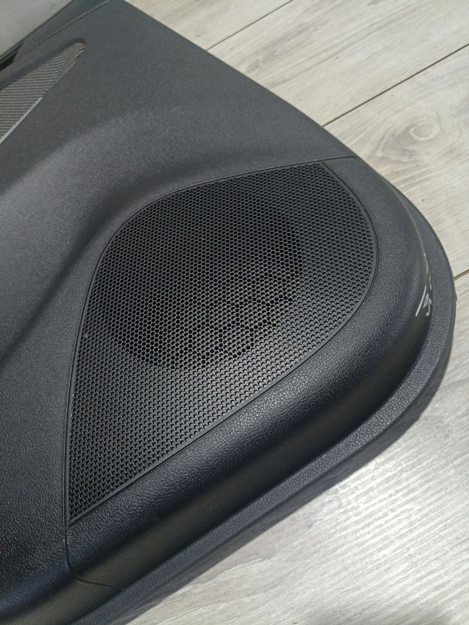 https://ycs.partsauto.market/partsauto-images/thmbs/userImages/0d5a73f363ec19ea8b7d8d6483ce4211/part/669d2db1-9df7-45ea-918e-e0615f077120_1784709157997.jpg