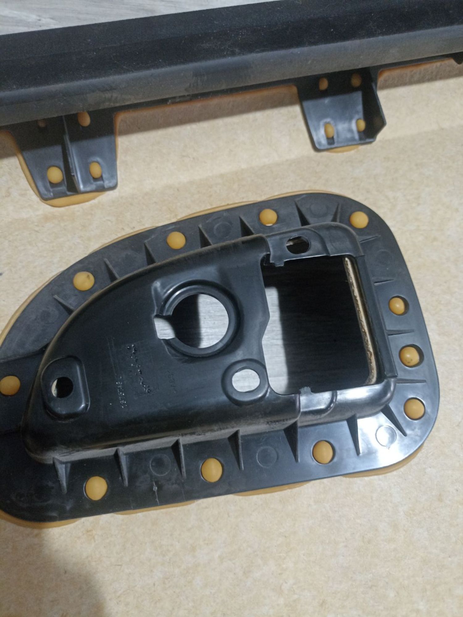 https://ycs.partsauto.market/partsauto-images/thmbs/userImages/0d5a73f363ec19ea8b7d8d6483ce4211/part/67cf231c-8df0-449a-9a7f-4144a80f0eac_1784720222716.jpg