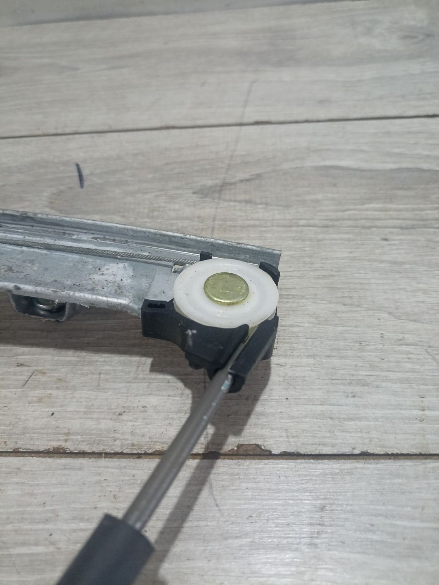 https://ycs.partsauto.market/partsauto-images/thmbs/userImages/0d5a73f363ec19ea8b7d8d6483ce4211/part/68b695a2-fbb7-4ee3-b332-3099143b18e9_1784021686243.jpg