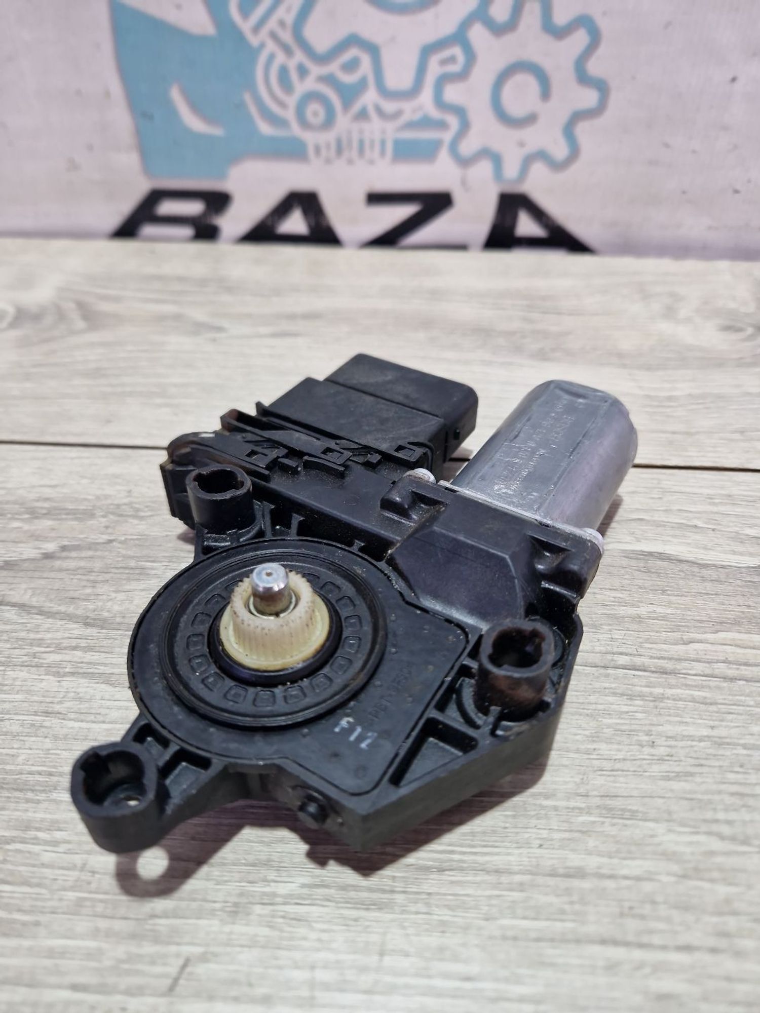 Мотор стеклоподъемника заднего левого VW Golf 2..., 750 рублей, Брянск