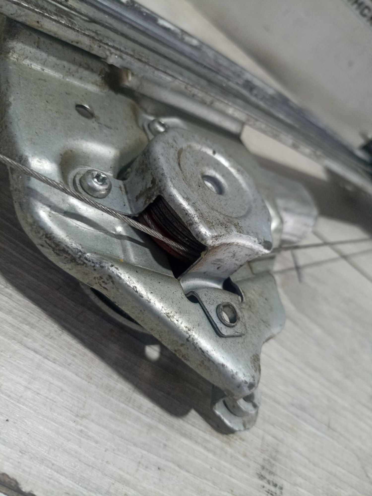 https://ycs.partsauto.market/partsauto-images/thmbs/userImages/0d5a73f363ec19ea8b7d8d6483ce4211/part/6d357f86-1459-4b23-ba14-018b823b7dae_1784018634194.jpg