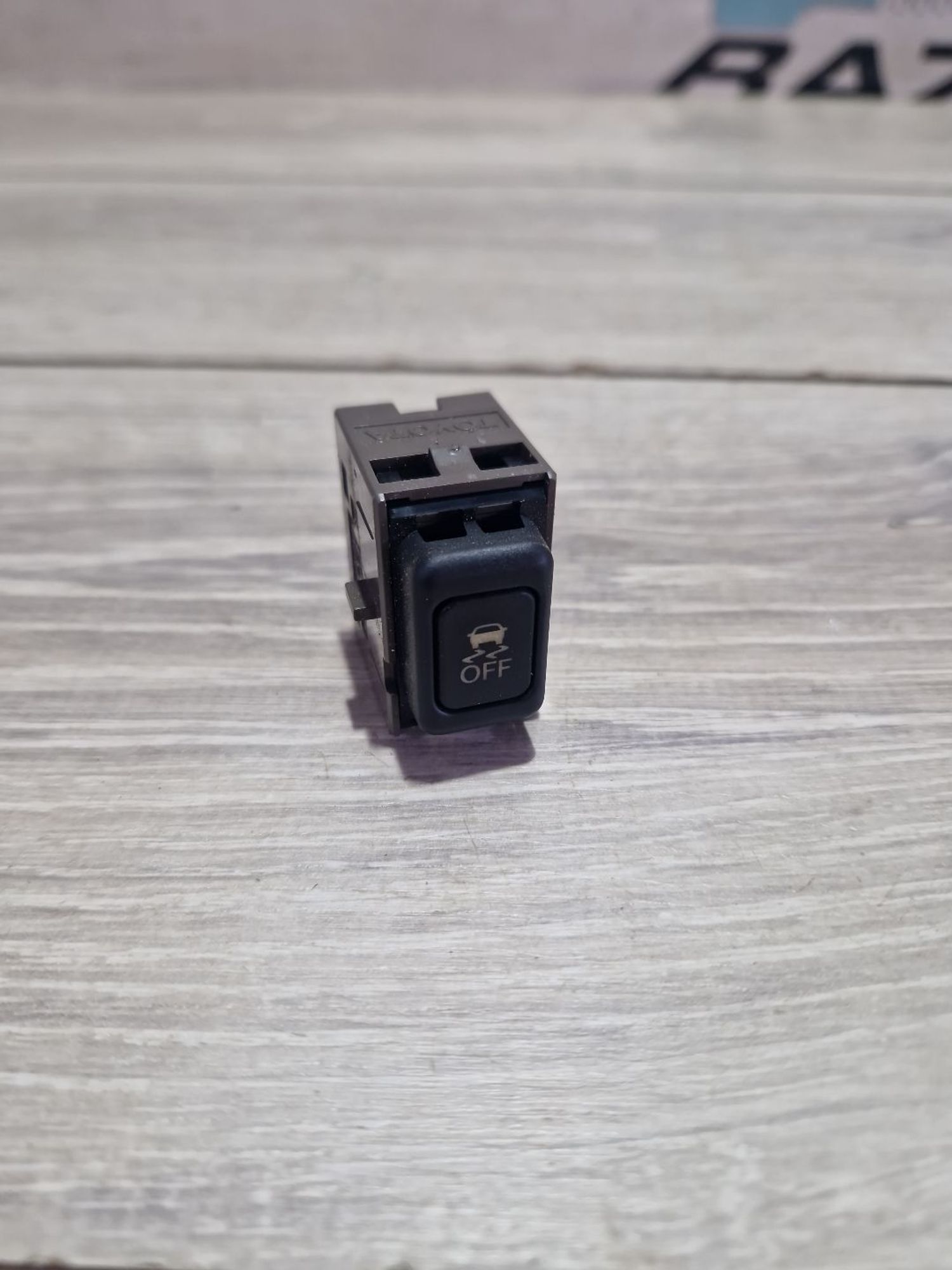 https://ycs.partsauto.market/partsauto-images/thmbs/userImages/0d5a73f363ec19ea8b7d8d6483ce4211/part/6e18a0e2-8b29-4bb3-9bd0-1588b78af27a_1787818991012.jpg