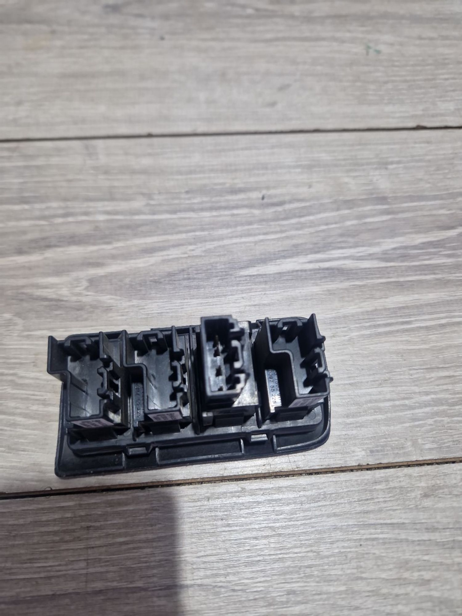 https://ycs.partsauto.market/partsauto-images/thmbs/userImages/0d5a73f363ec19ea8b7d8d6483ce4211/part/6f131cf6-97ba-4823-8187-08506c310eff_1787392455142.jpg