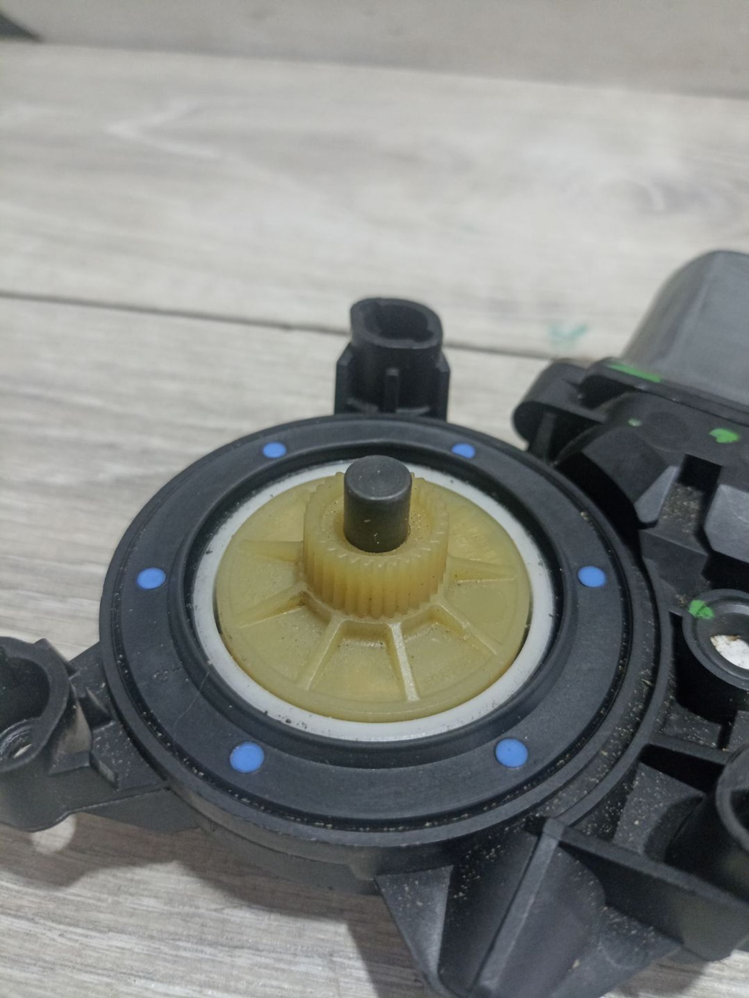 https://ycs.partsauto.market/partsauto-images/thmbs/userImages/0d5a73f363ec19ea8b7d8d6483ce4211/part/6f993e68-a5c2-4b30-a3ae-e960eae97de7_1784538032995.jpg