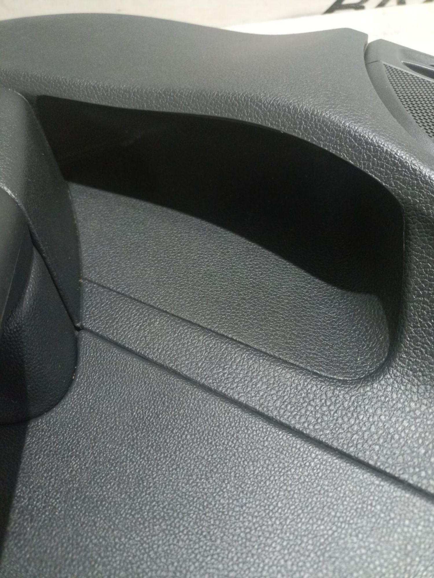 https://ycs.partsauto.market/partsauto-images/thmbs/userImages/0d5a73f363ec19ea8b7d8d6483ce4211/part/70f573e7-cc6e-40d5-8544-6c09be959828_1784722011183.jpg