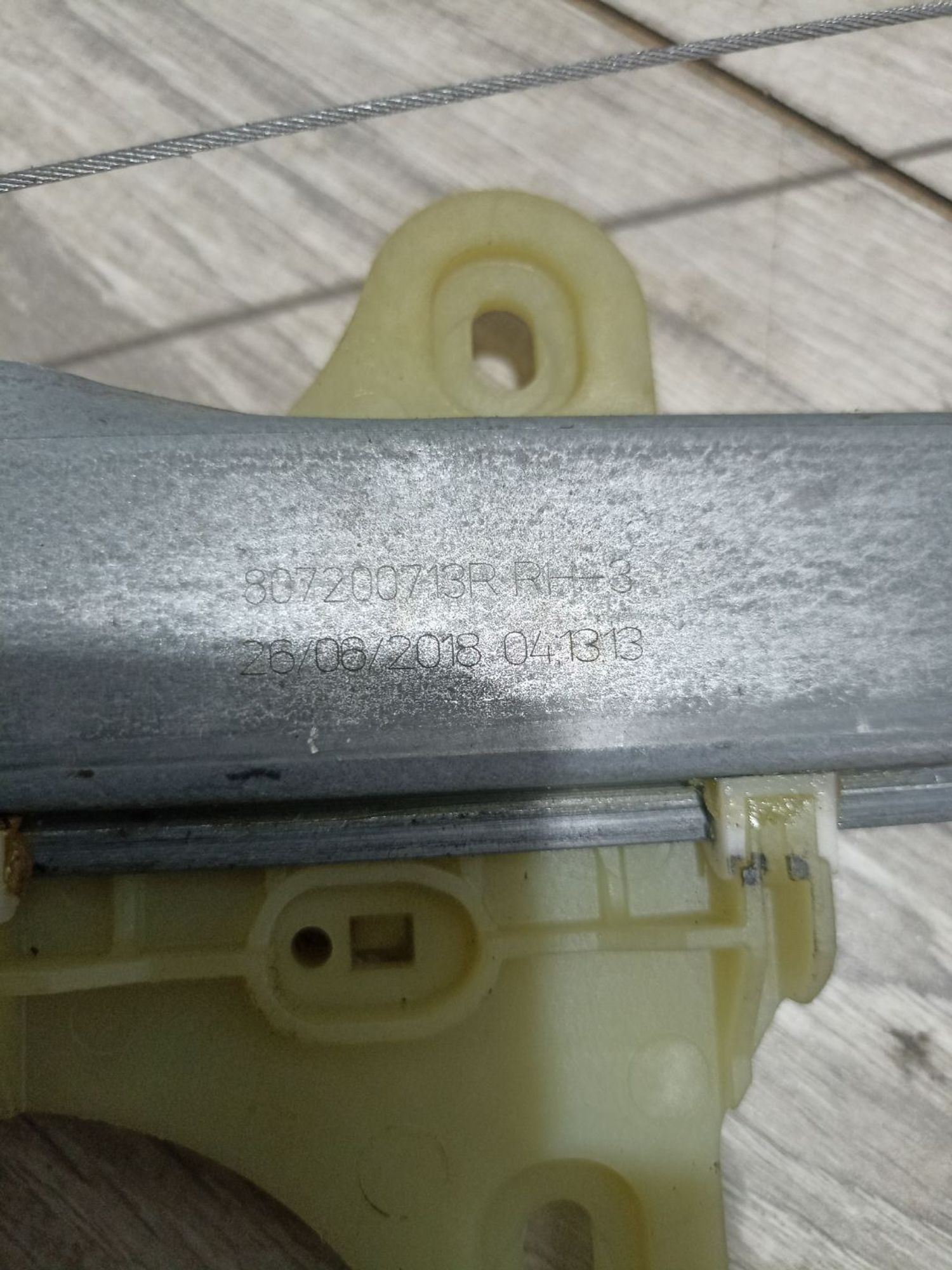 https://ycs.partsauto.market/partsauto-images/thmbs/userImages/0d5a73f363ec19ea8b7d8d6483ce4211/part/743997c6-92ba-4221-8139-9b6e5b47eb1d_1783936498076.jpg