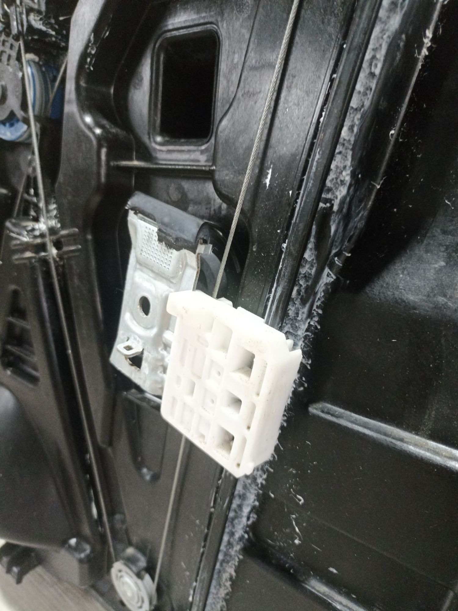 https://ycs.partsauto.market/partsauto-images/thmbs/userImages/0d5a73f363ec19ea8b7d8d6483ce4211/part/752a0662-9c04-4b19-9f30-2519152402d4_1783158971488.jpg