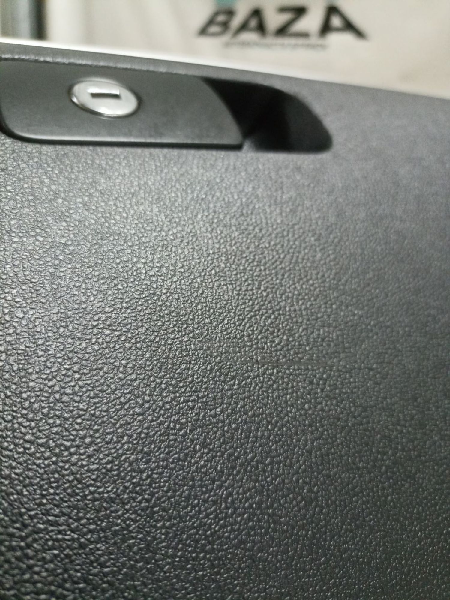 https://ycs.partsauto.market/partsauto-images/thmbs/userImages/0d5a73f363ec19ea8b7d8d6483ce4211/part/75fa2e4b-9440-4778-a9b5-56c1edafb8b0_1784196052511.jpg