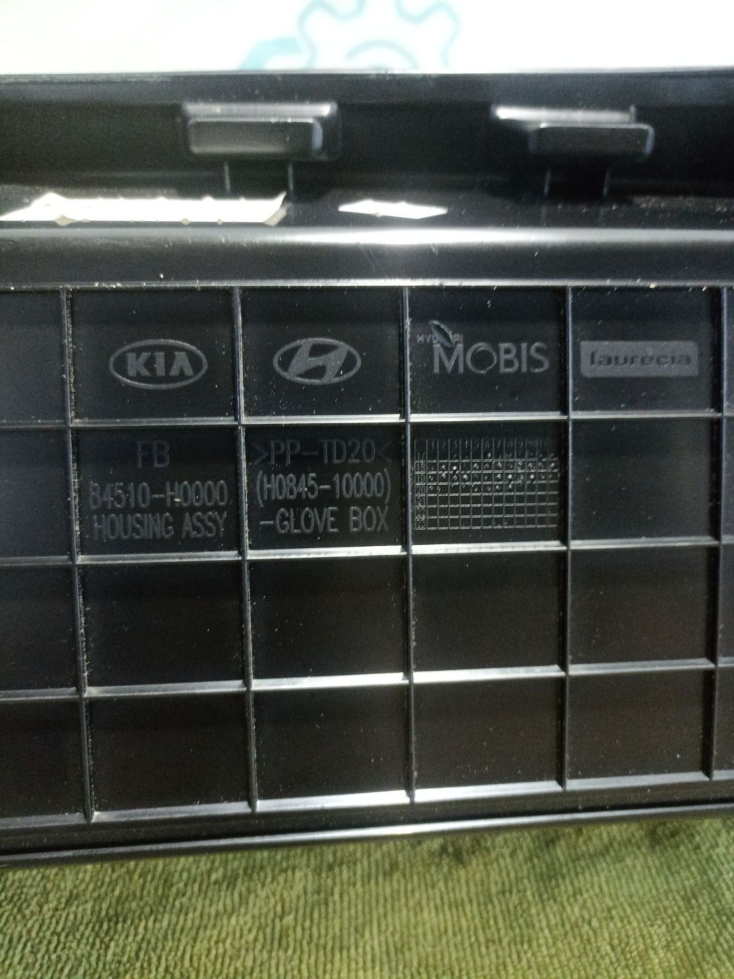 https://ycs.partsauto.market/partsauto-images/thmbs/userImages/0d5a73f363ec19ea8b7d8d6483ce4211/part/7743e10a-c8c8-44b3-a897-aca6d59a9ec9_1784285020549.jpg