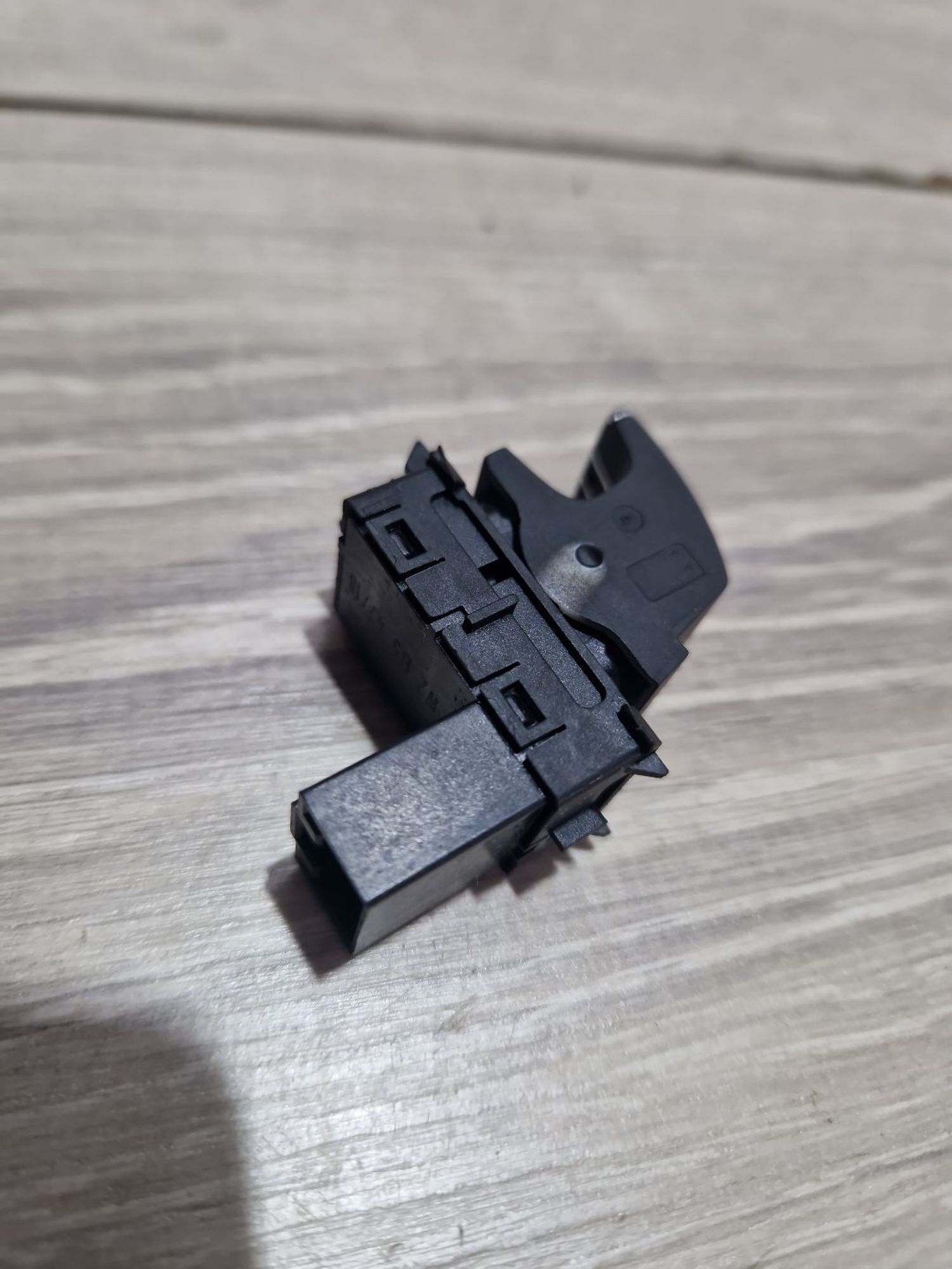 https://ycs.partsauto.market/partsauto-images/thmbs/userImages/0d5a73f363ec19ea8b7d8d6483ce4211/part/77655fdc-560d-4fb6-8716-a20e32cd8564_1787142665665.jpg