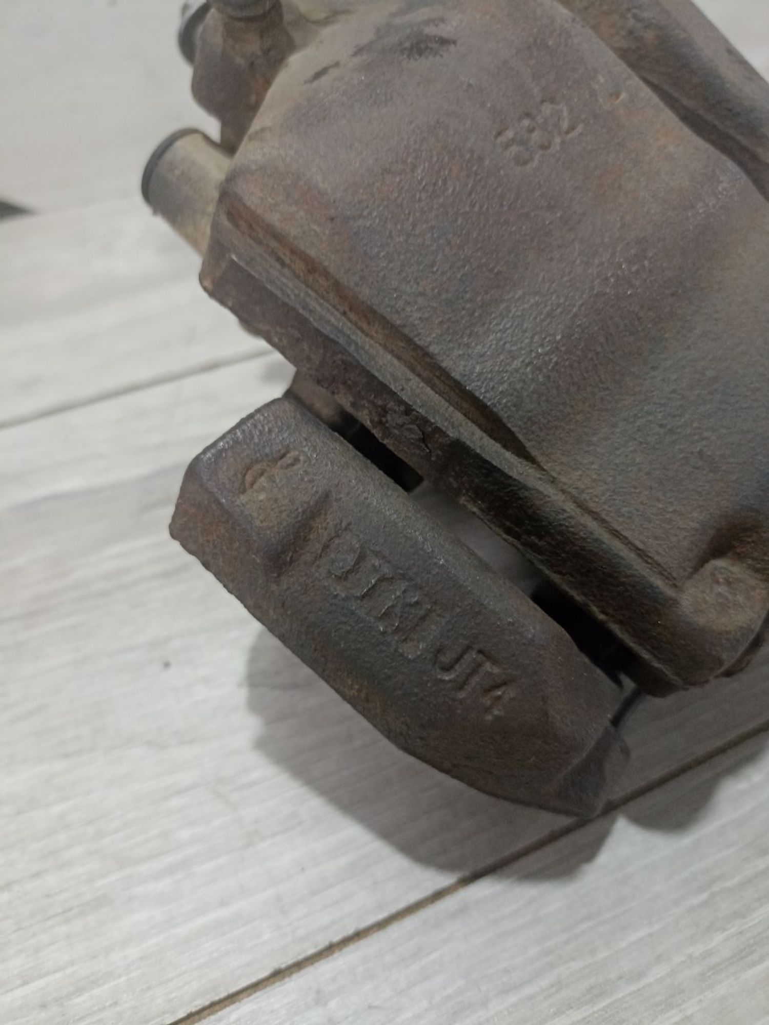 Суппорт тормозной передний правый Volkswagen Po..., 1990 рублей, Брянск