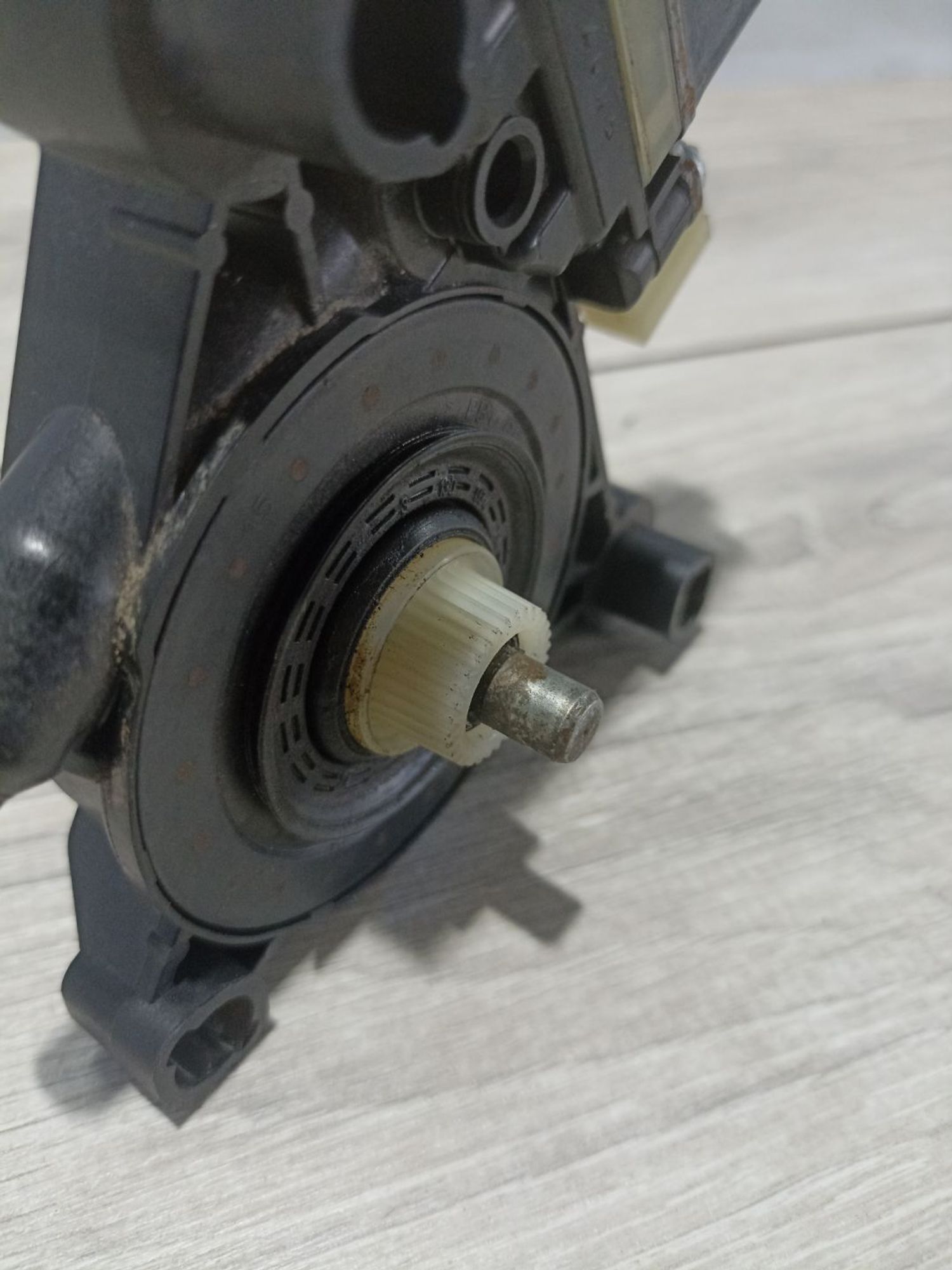https://ycs.partsauto.market/partsauto-images/thmbs/userImages/0d5a73f363ec19ea8b7d8d6483ce4211/part/7a37a571-af9f-406c-8031-13e44d56caff_1783586060406.jpg