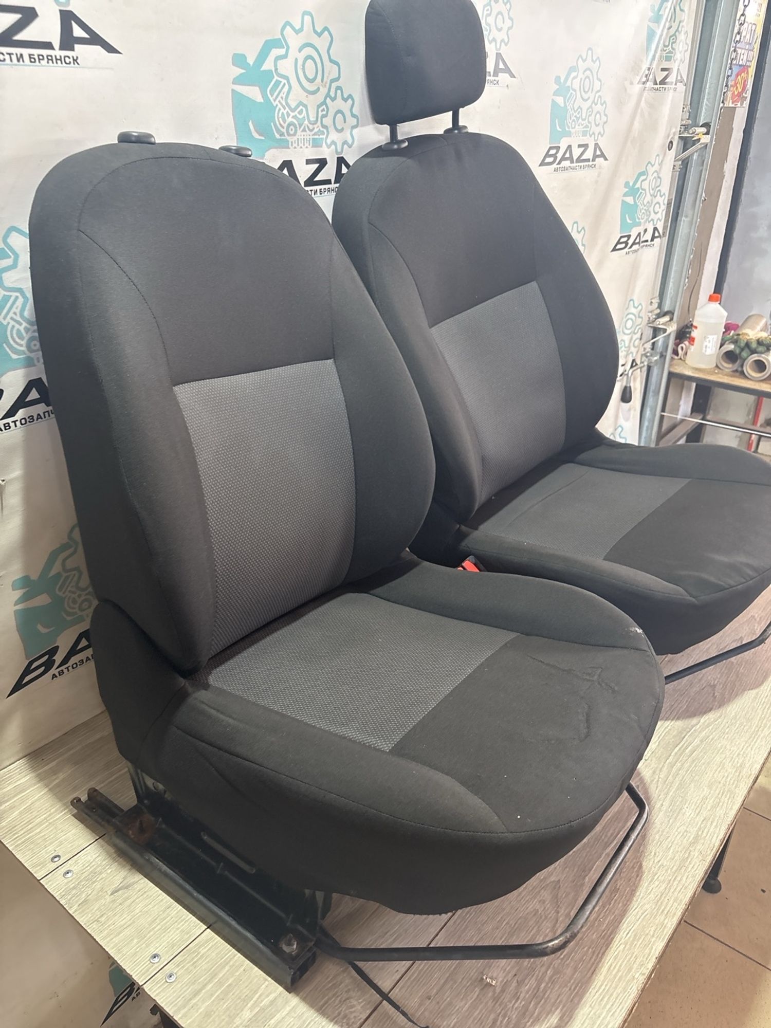 https://ycs.partsauto.market/partsauto-images/thmbs/userImages/0d5a73f363ec19ea8b7d8d6483ce4211/part/7af9f0f9-5380-4822-a566-83ca73859a7a_1781005721908.jpg