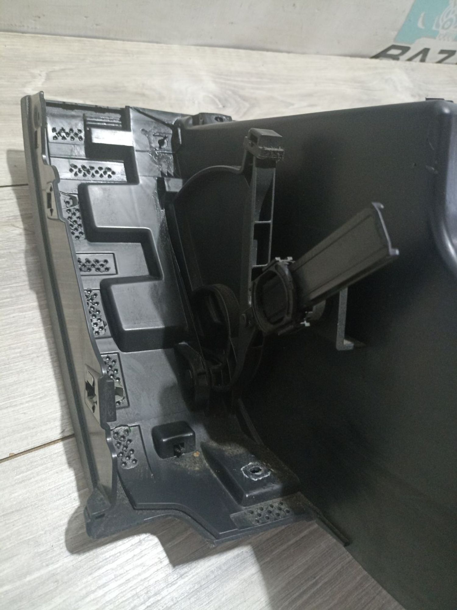 https://ycs.partsauto.market/partsauto-images/thmbs/userImages/0d5a73f363ec19ea8b7d8d6483ce4211/part/7e513295-90c6-4731-b513-081d27f0b1e6_1784202030591.jpg