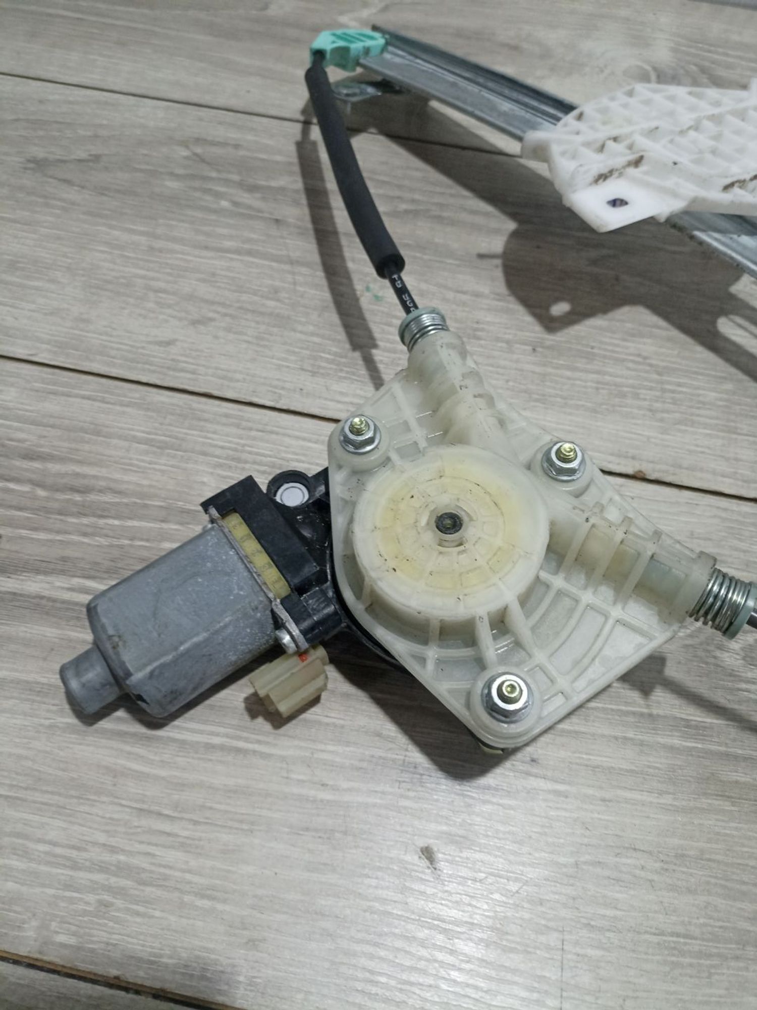 https://ycs.partsauto.market/partsauto-images/thmbs/userImages/0d5a73f363ec19ea8b7d8d6483ce4211/part/8088351c-ff66-452a-8813-93253e636cc0_1783935011504.jpg