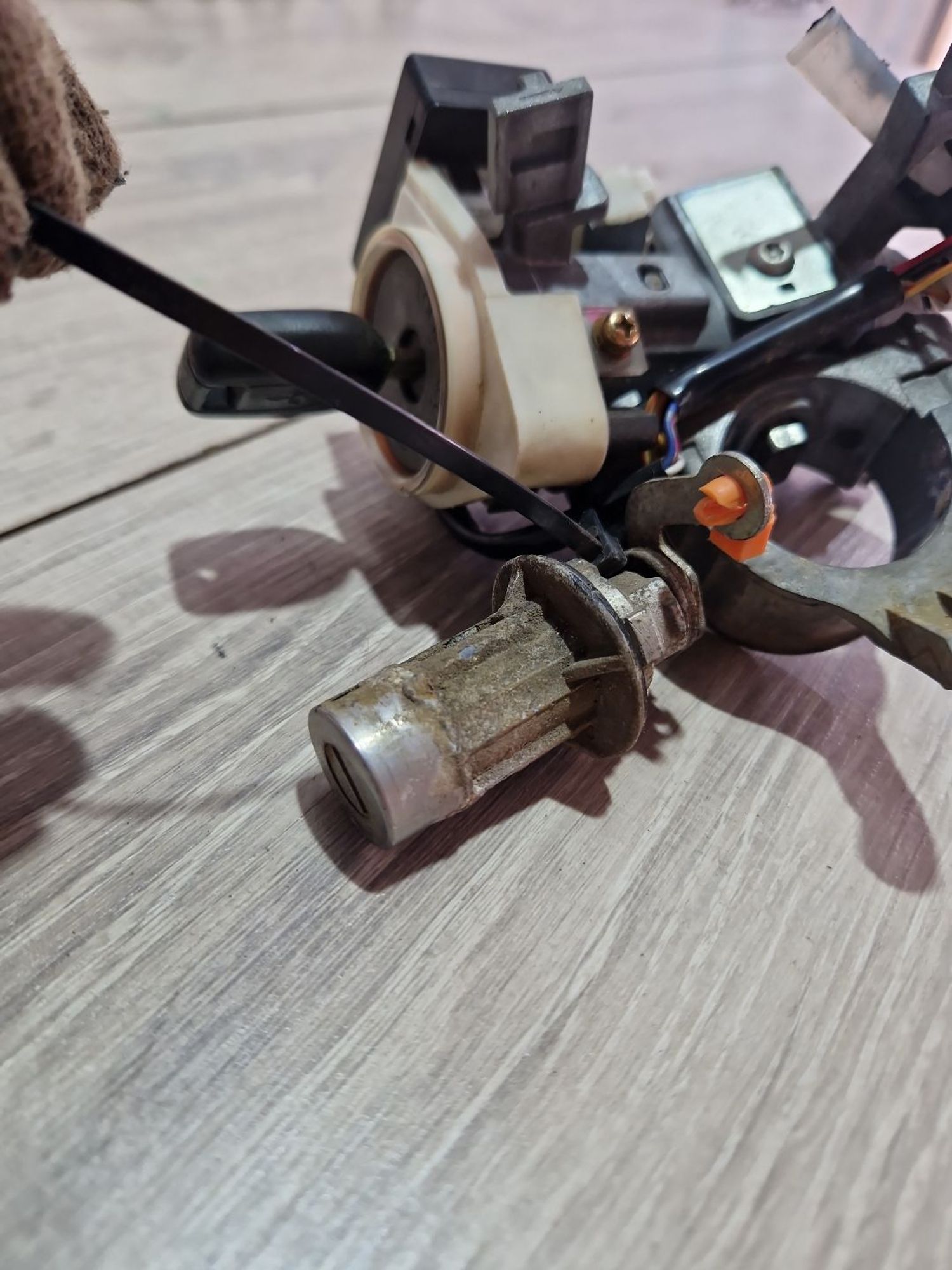 https://ycs.partsauto.market/partsauto-images/thmbs/userImages/0d5a73f363ec19ea8b7d8d6483ce4211/part/8668820f-c175-43e9-8ff9-2cb826f89173_1787223039159.jpg
