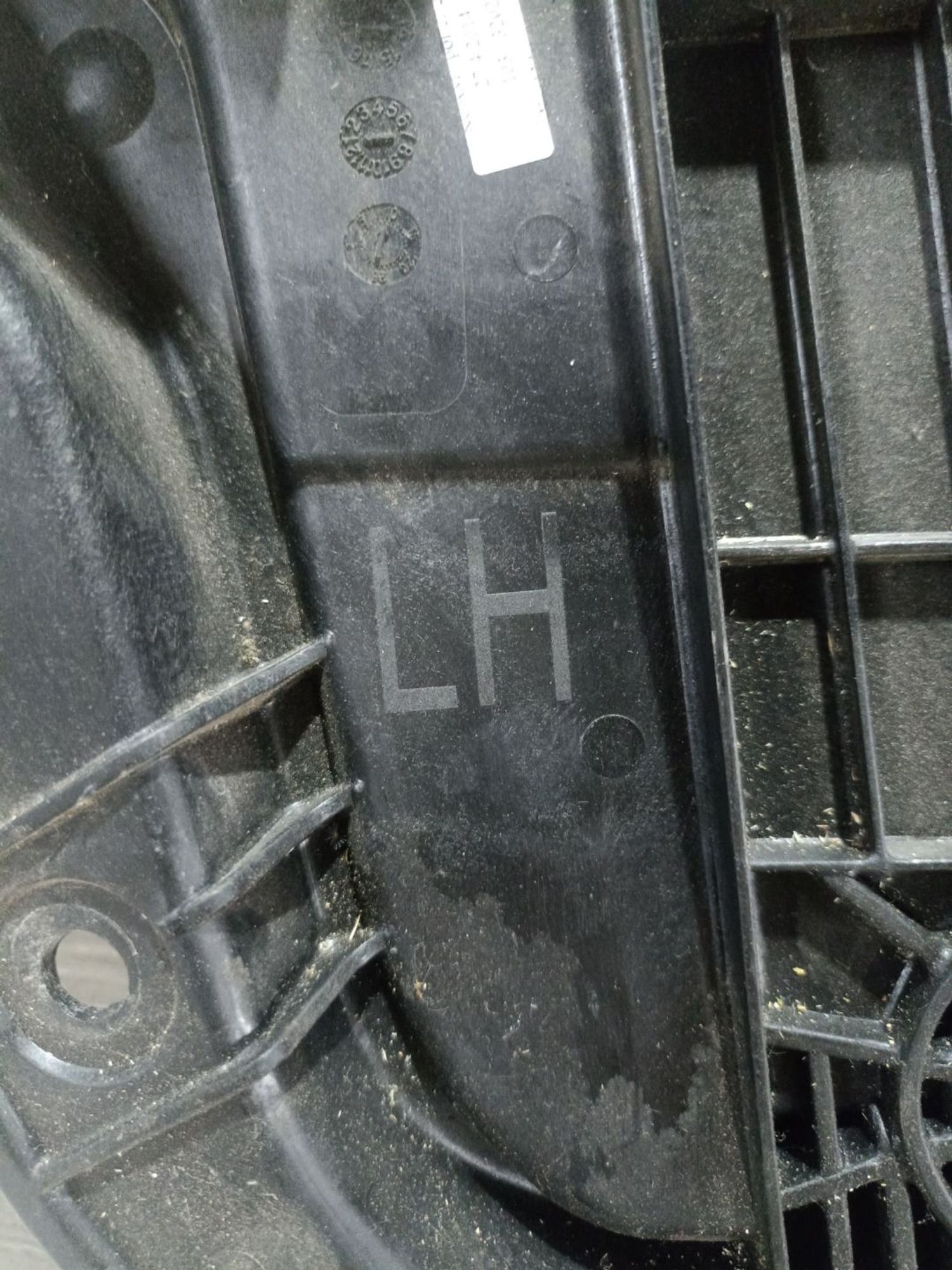 https://ycs.partsauto.market/partsauto-images/thmbs/userImages/0d5a73f363ec19ea8b7d8d6483ce4211/part/87e8ca09-ebd2-48ae-9dc4-f6f3c438c5c6_1783333354860.jpg