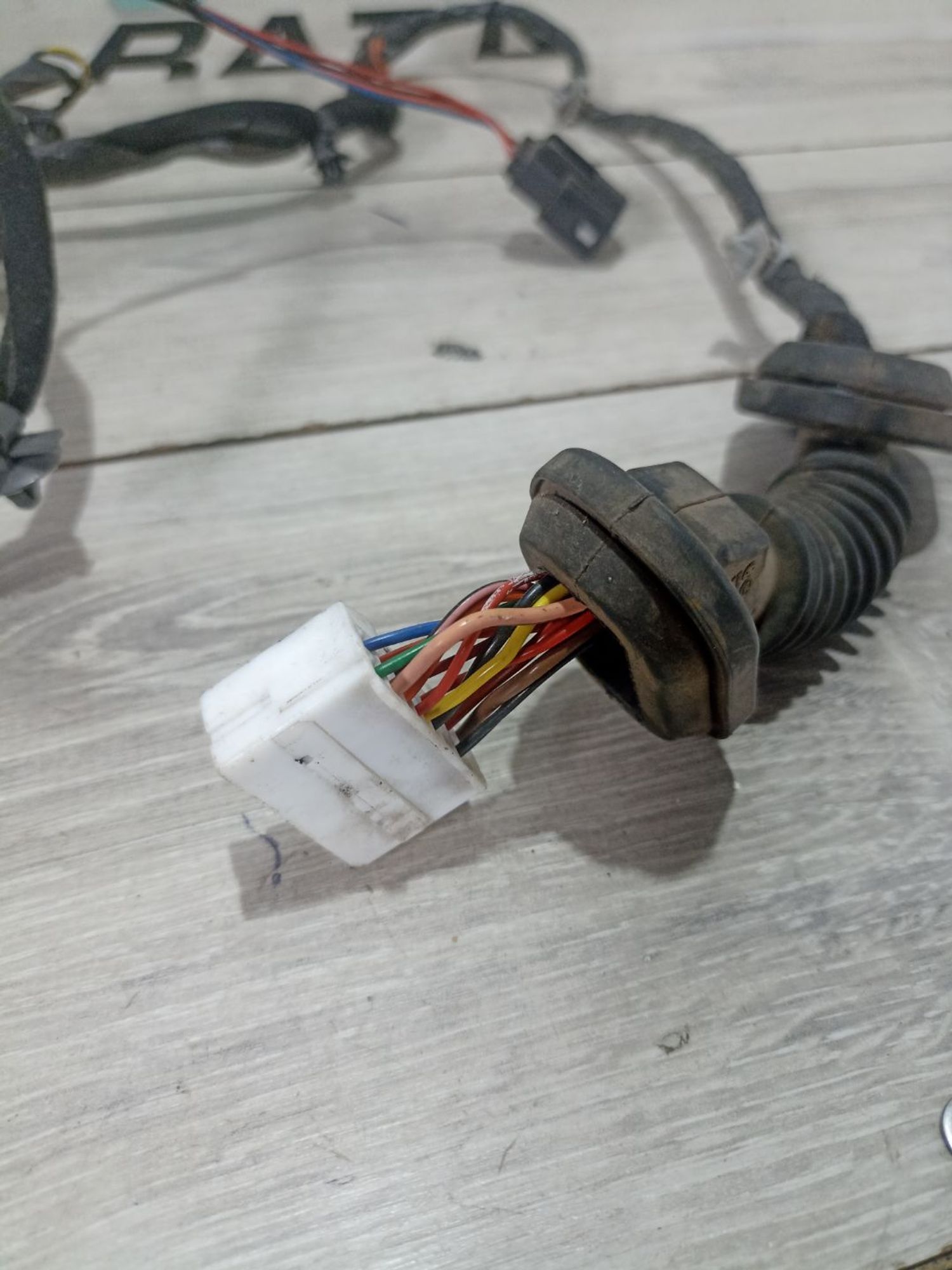 https://ycs.partsauto.market/partsauto-images/thmbs/userImages/0d5a73f363ec19ea8b7d8d6483ce4211/part/87f28390-7e0e-4908-9a0b-7b05a9bf8774_1783339925189.jpg