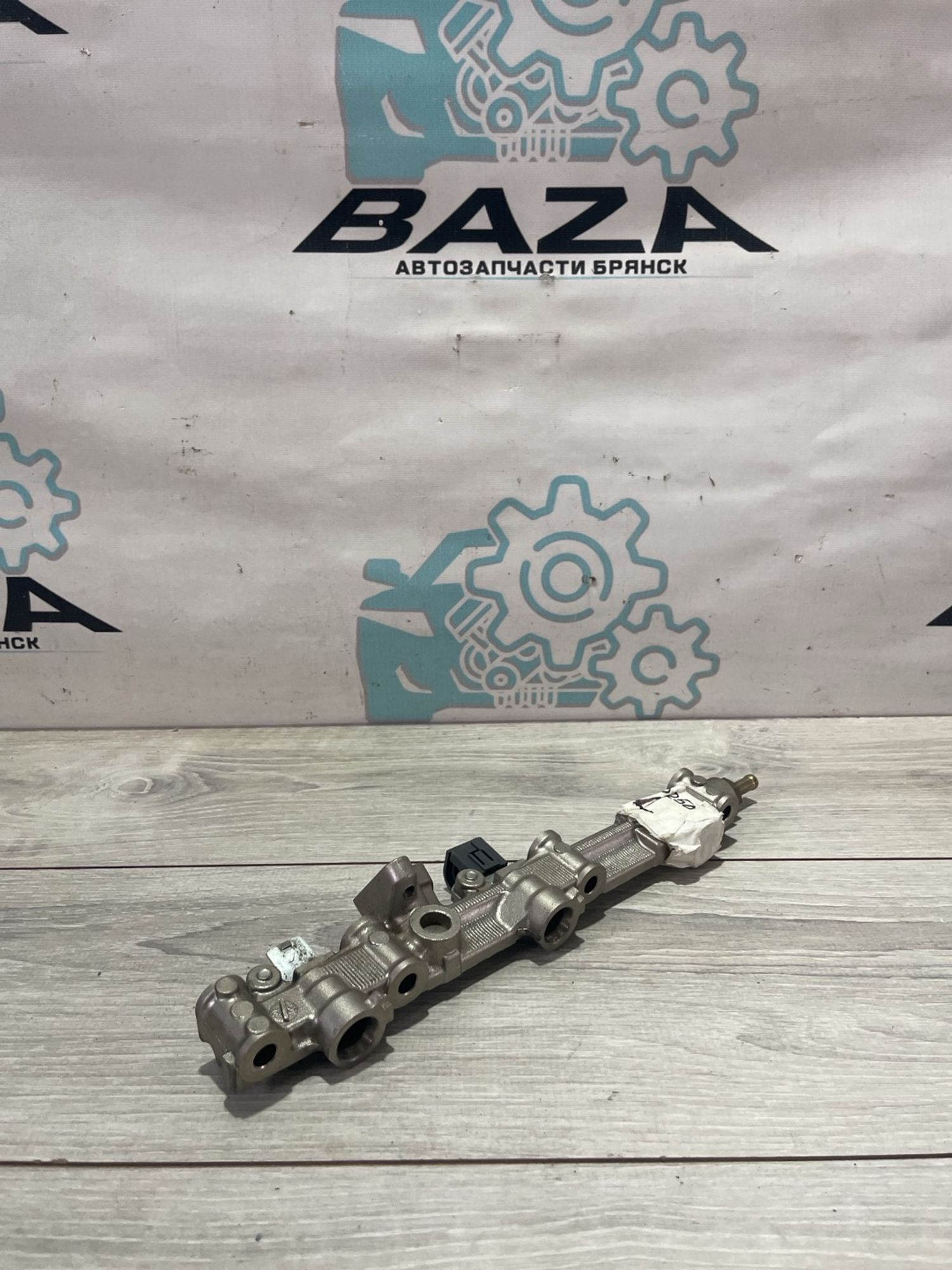 Топливная рампа левая Lexus IS 250 II, 1500 рублей, Брянск