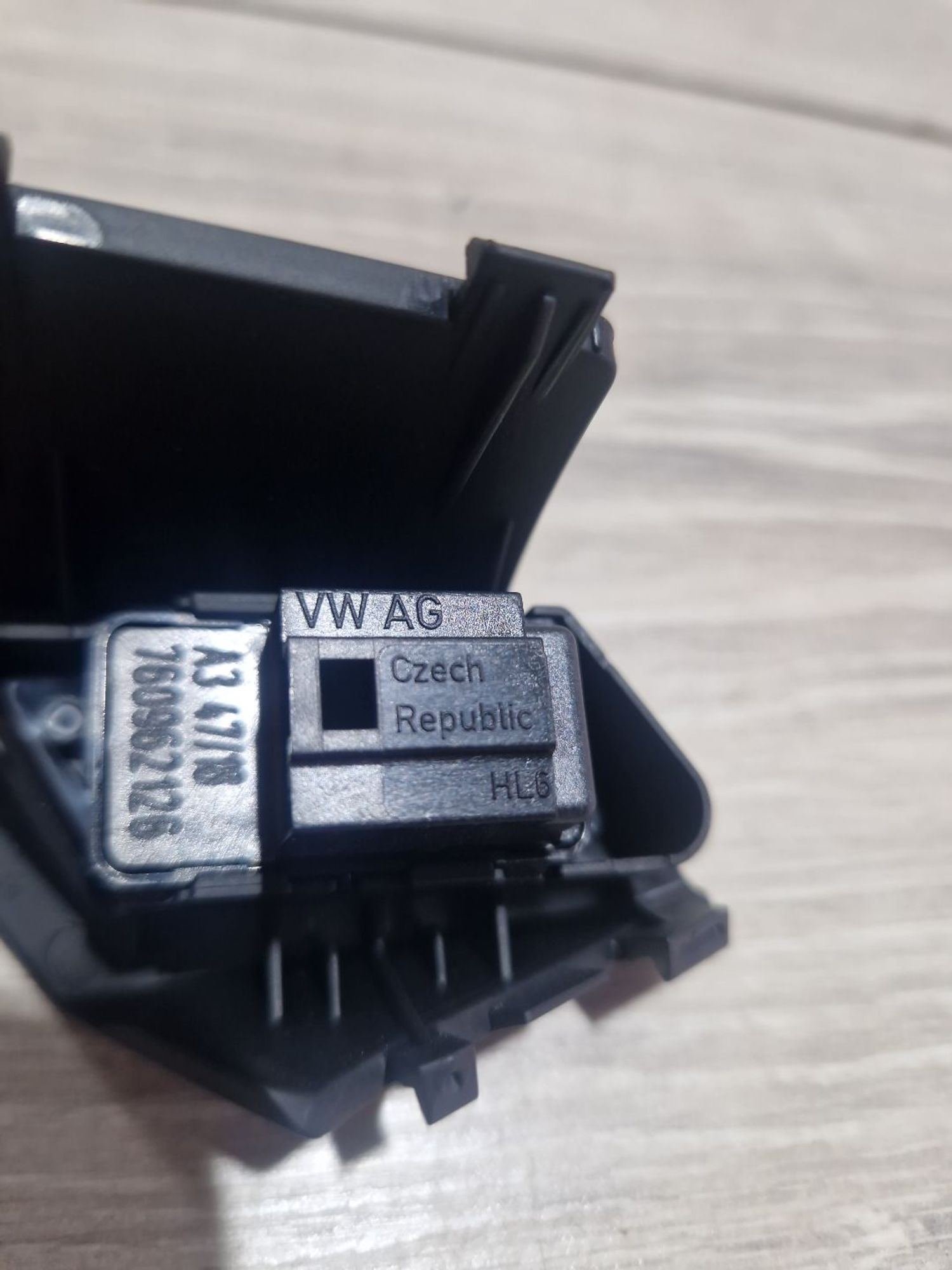 https://ycs.partsauto.market/partsauto-images/thmbs/userImages/0d5a73f363ec19ea8b7d8d6483ce4211/part/8968f073-6c43-4dc3-85b8-0ad80a6f4288_1787304144342.jpg
