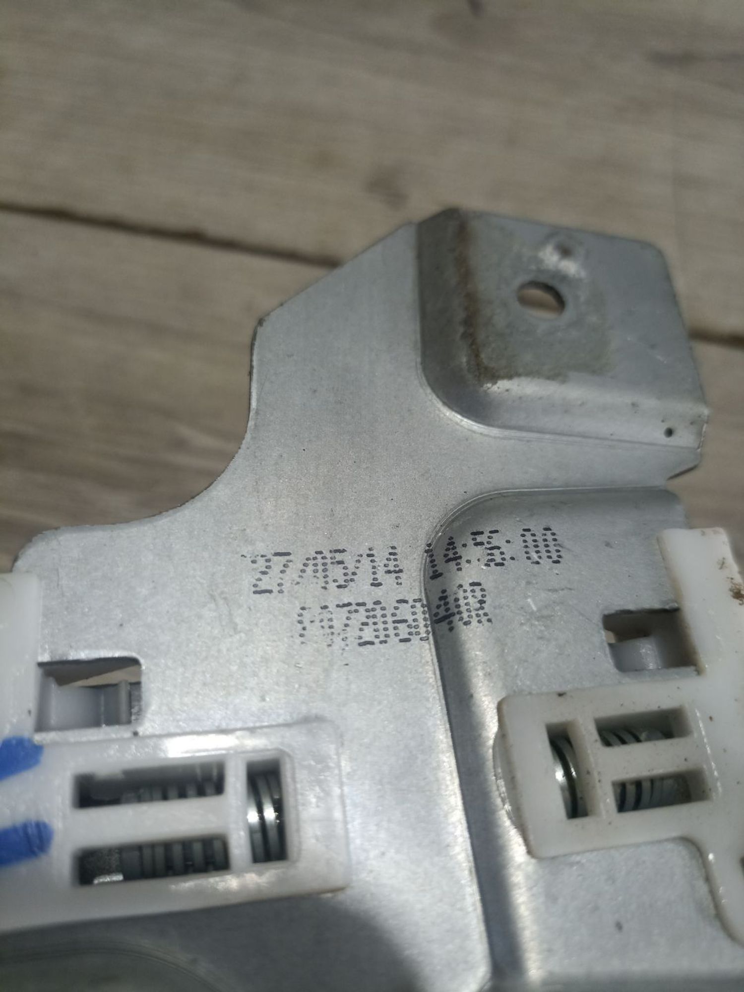 https://ycs.partsauto.market/partsauto-images/thmbs/userImages/0d5a73f363ec19ea8b7d8d6483ce4211/part/8adc8996-f42e-489d-a508-597454e09eea_1784039221490.jpg