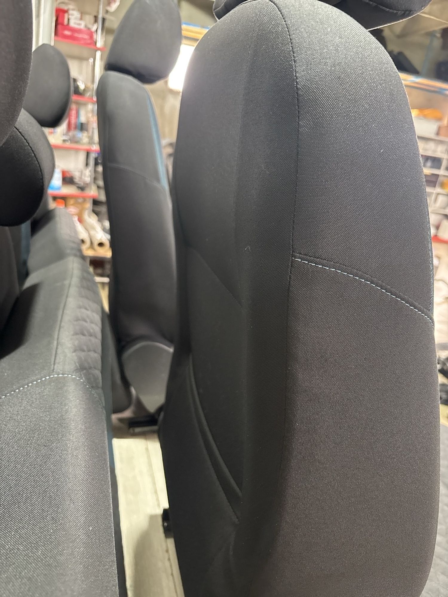 https://ycs.partsauto.market/partsauto-images/thmbs/userImages/0d5a73f363ec19ea8b7d8d6483ce4211/part/8b421251-0e71-4697-b3cb-96adc0c30679_1781507143012.jpg