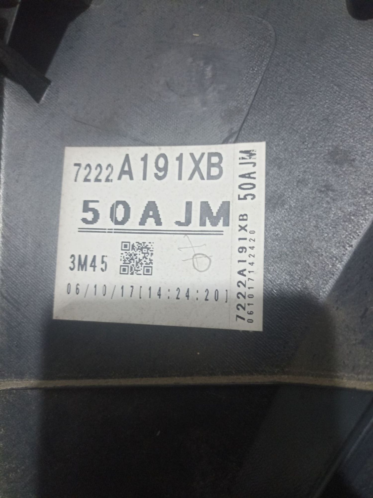 https://ycs.partsauto.market/partsauto-images/thmbs/userImages/0d5a73f363ec19ea8b7d8d6483ce4211/part/8d1600f2-7986-4b54-9fac-10a151f4e790_1784544958138.jpg