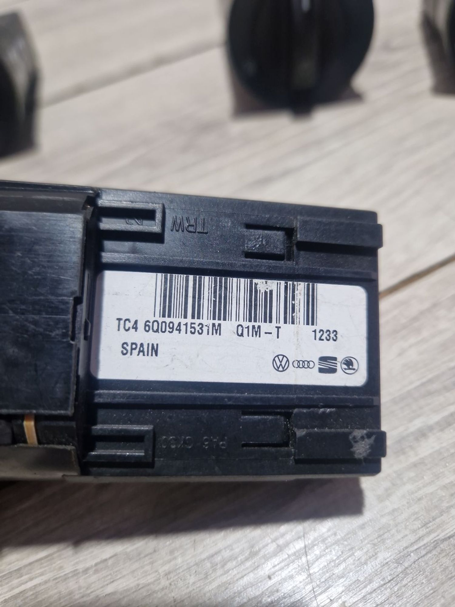 https://ycs.partsauto.market/partsauto-images/thmbs/userImages/0d5a73f363ec19ea8b7d8d6483ce4211/part/8d9b6be8-e83f-4d13-ba75-6c7aa9e12072_1787309150727.jpg