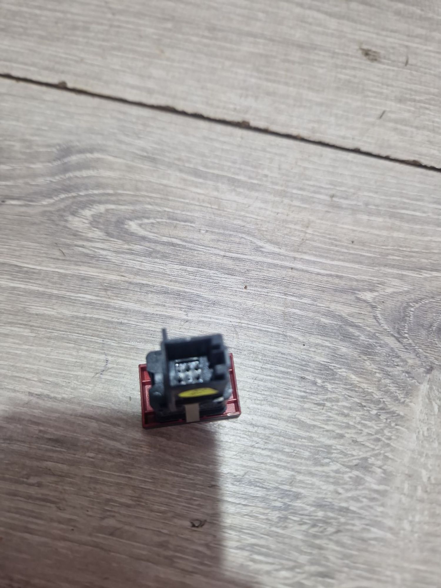 https://ycs.partsauto.market/partsauto-images/thmbs/userImages/0d5a73f363ec19ea8b7d8d6483ce4211/part/907c46e2-f44a-4095-af0d-fc0324b49f4e_1787734300892.jpg