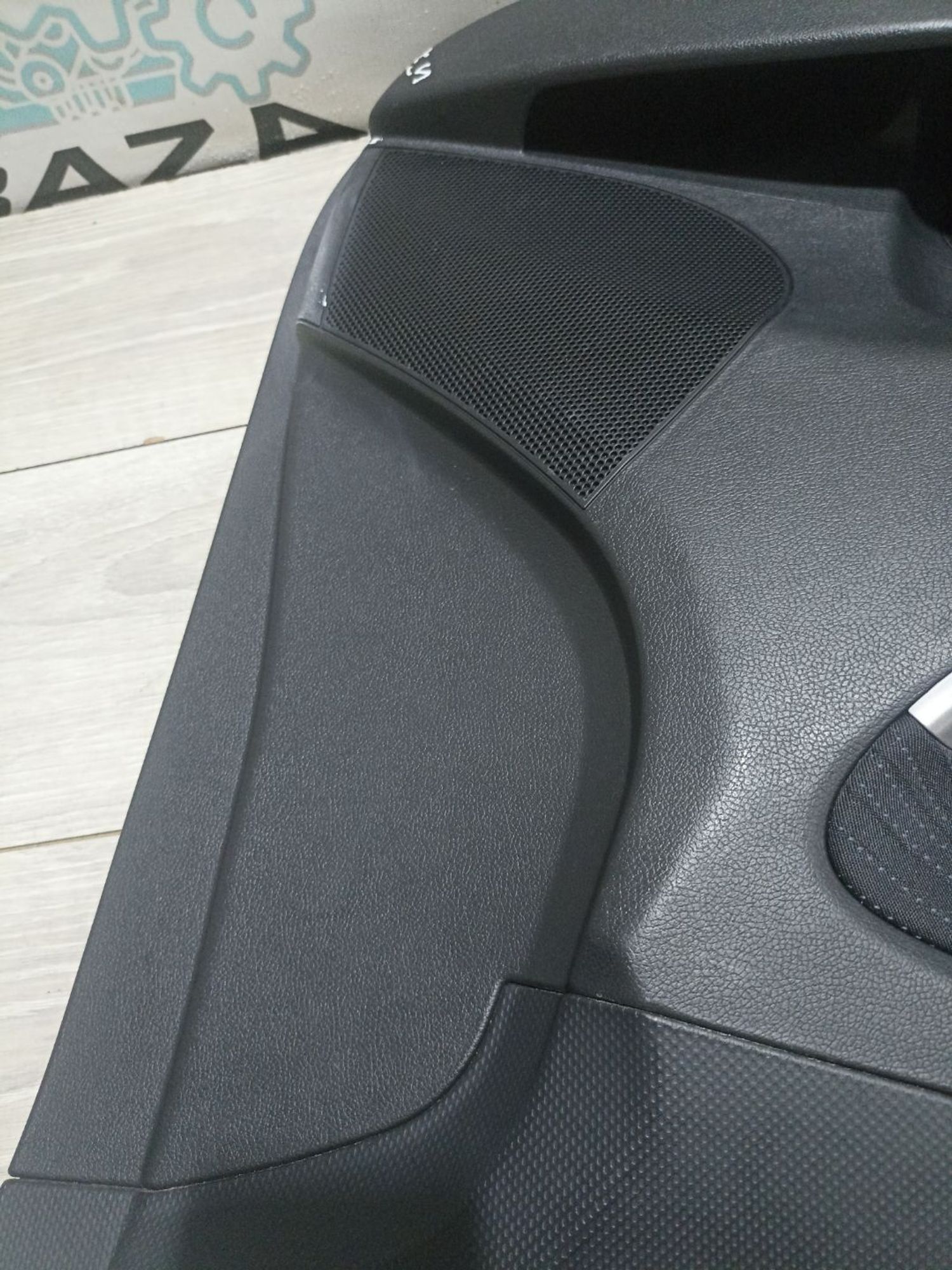 https://ycs.partsauto.market/partsauto-images/thmbs/userImages/0d5a73f363ec19ea8b7d8d6483ce4211/part/92d69553-b8e4-4db1-9943-017410d52b66_1785237414804.jpg