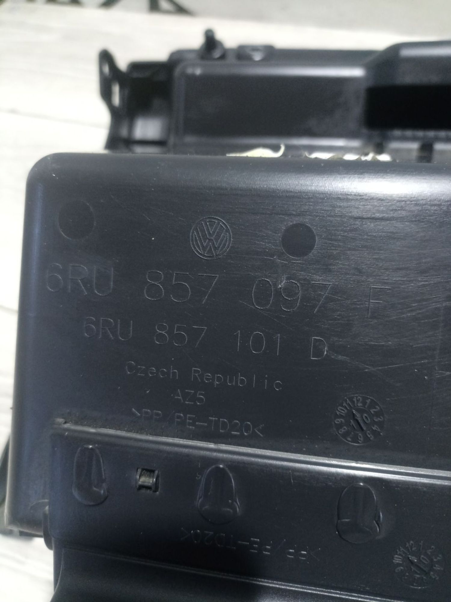 https://ycs.partsauto.market/partsauto-images/thmbs/userImages/0d5a73f363ec19ea8b7d8d6483ce4211/part/940322dc-12ba-4acf-8e44-108bb8b67b32_1784288854523.jpg