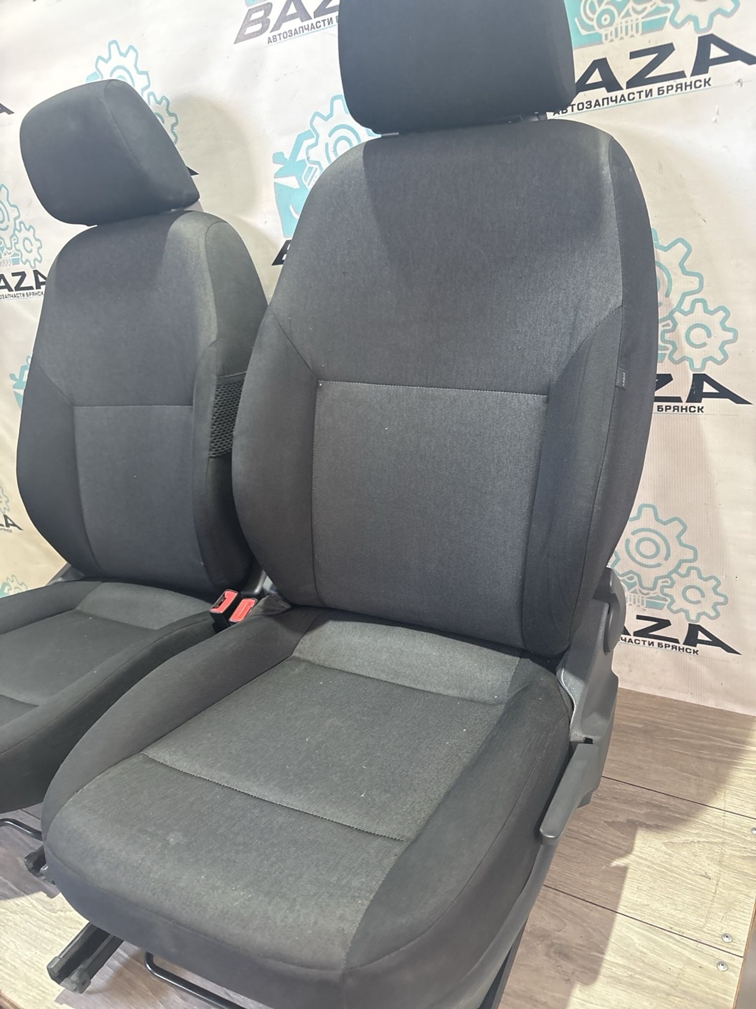 https://ycs.partsauto.market/partsauto-images/thmbs/userImages/0d5a73f363ec19ea8b7d8d6483ce4211/part/94565ef6-e877-4289-b574-3af000d76573_1781005802305.jpg