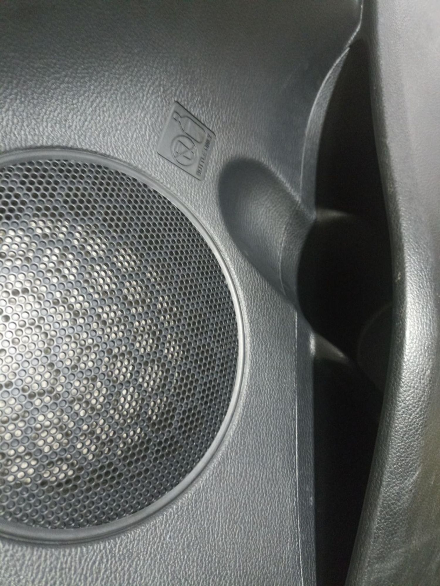 https://ycs.partsauto.market/partsauto-images/thmbs/userImages/0d5a73f363ec19ea8b7d8d6483ce4211/part/94c414e9-706c-43c4-a3ec-2e41a11bec9f_1785238253185.jpg