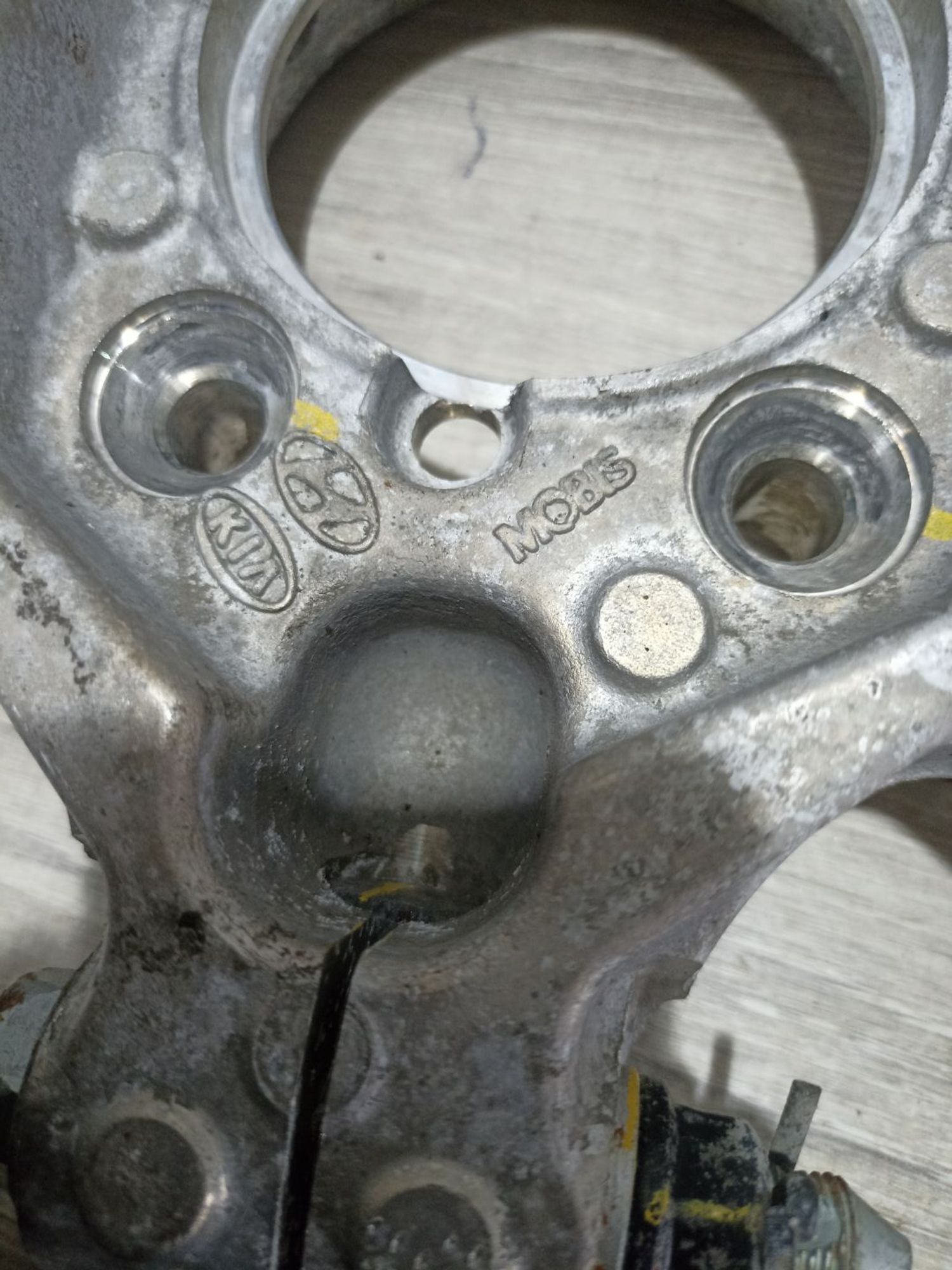 https://ycs.partsauto.market/partsauto-images/thmbs/userImages/0d5a73f363ec19ea8b7d8d6483ce4211/part/94d1f0d7-ef94-447c-8278-78085431c7f7_1783760084591.jpg