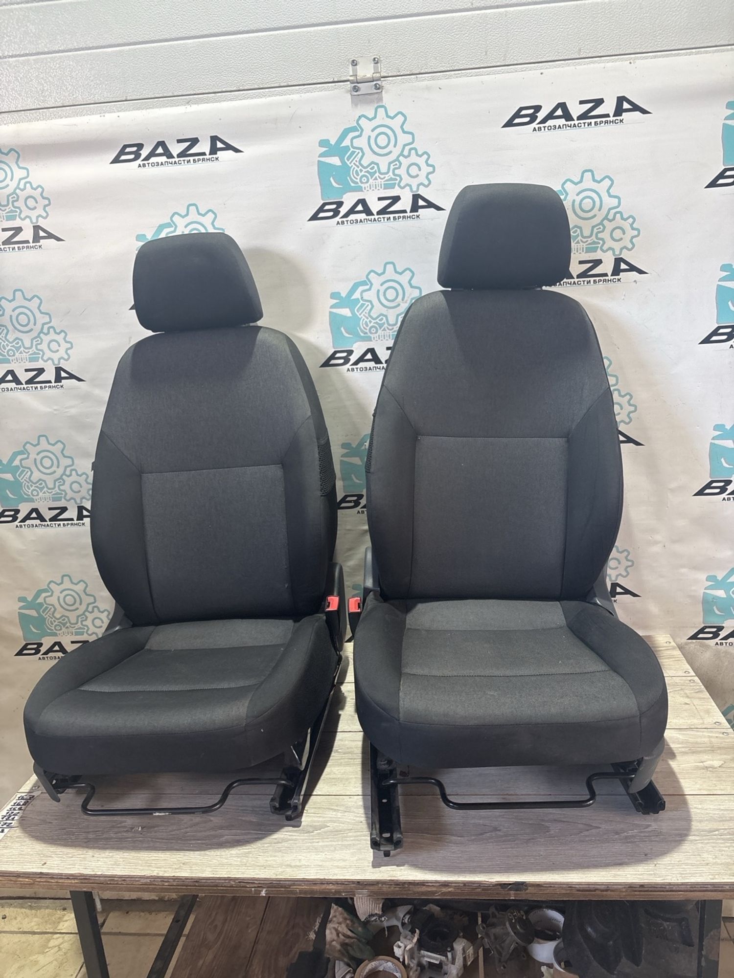 https://ycs.partsauto.market/partsauto-images/thmbs/userImages/0d5a73f363ec19ea8b7d8d6483ce4211/part/95dca488-41d8-46a9-a9ea-25ec73ccb821_1781005799760.jpg