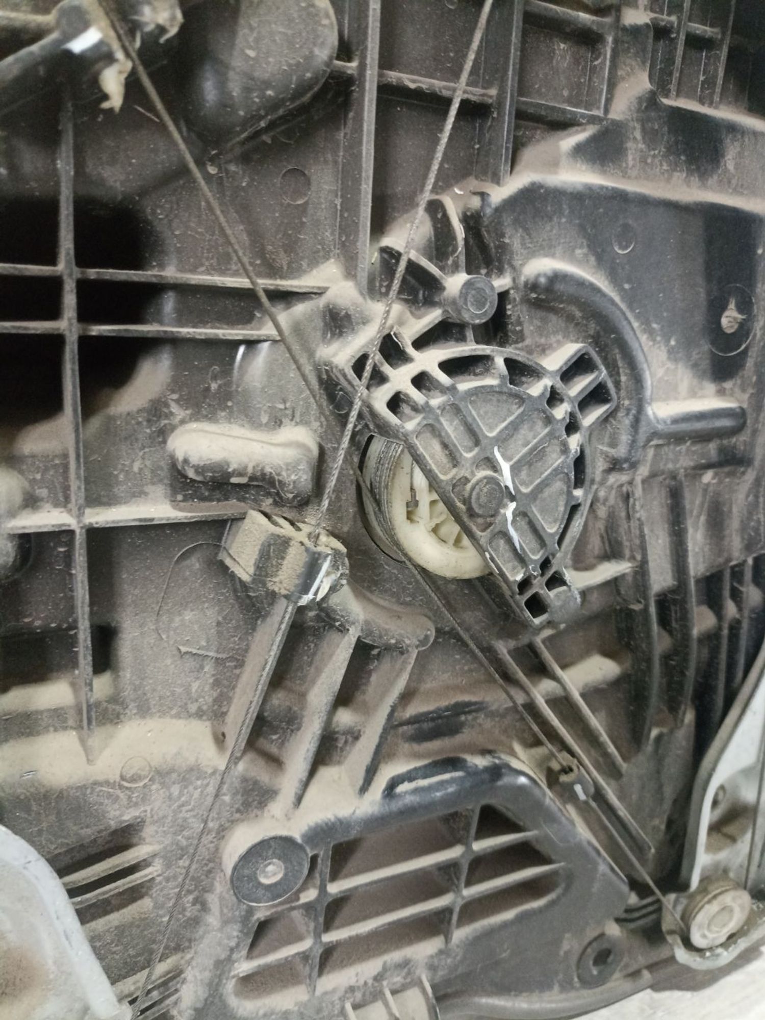 https://ycs.partsauto.market/partsauto-images/thmbs/userImages/0d5a73f363ec19ea8b7d8d6483ce4211/part/99def6bd-7304-4ce6-a816-f9f1e9499029_1783507292632.jpg