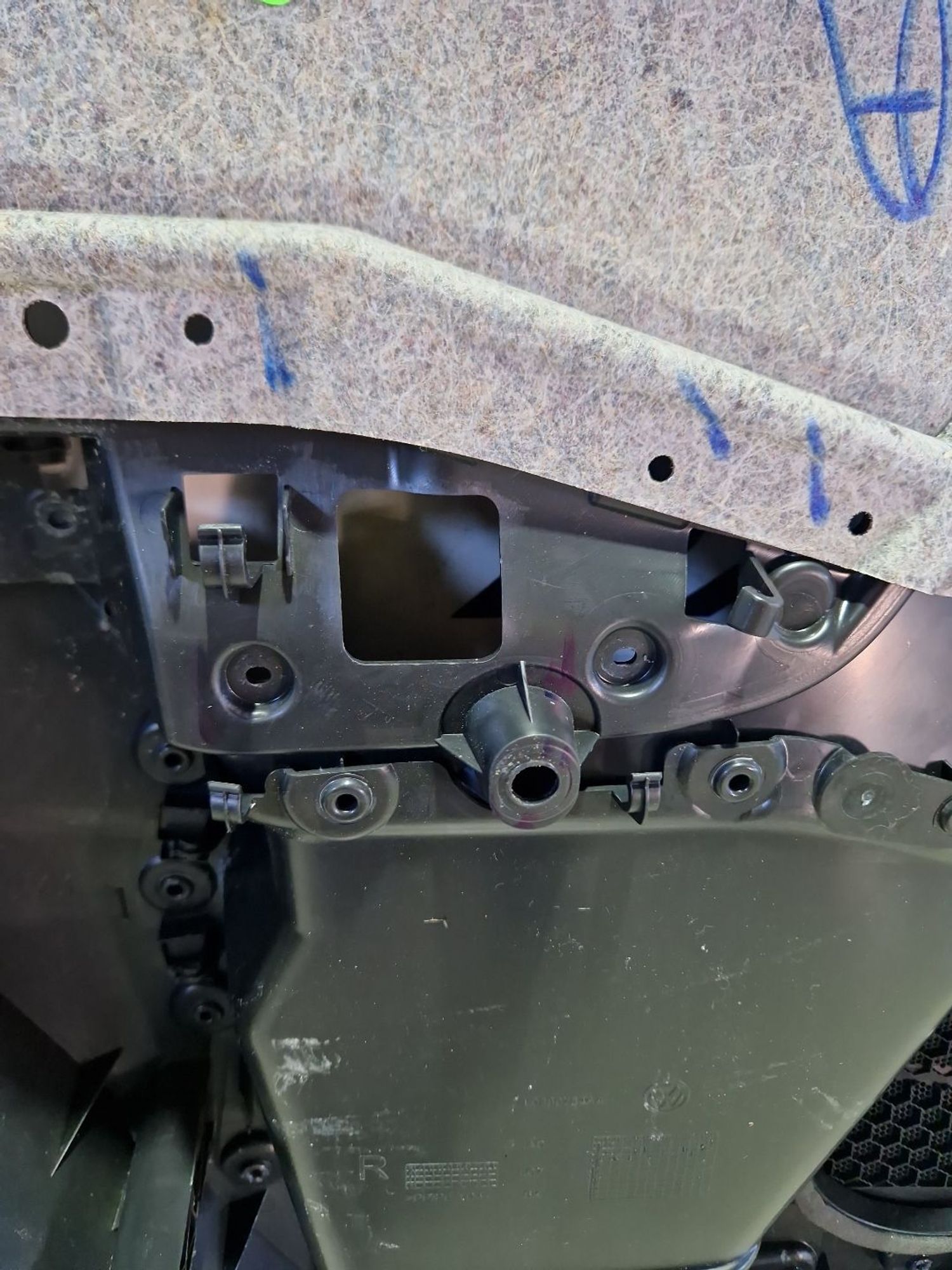 https://ycs.partsauto.market/partsauto-images/thmbs/userImages/0d5a73f363ec19ea8b7d8d6483ce4211/part/9ac1913b-fd7e-43d7-bc8a-befe8fe063f1_1787216228458.jpg