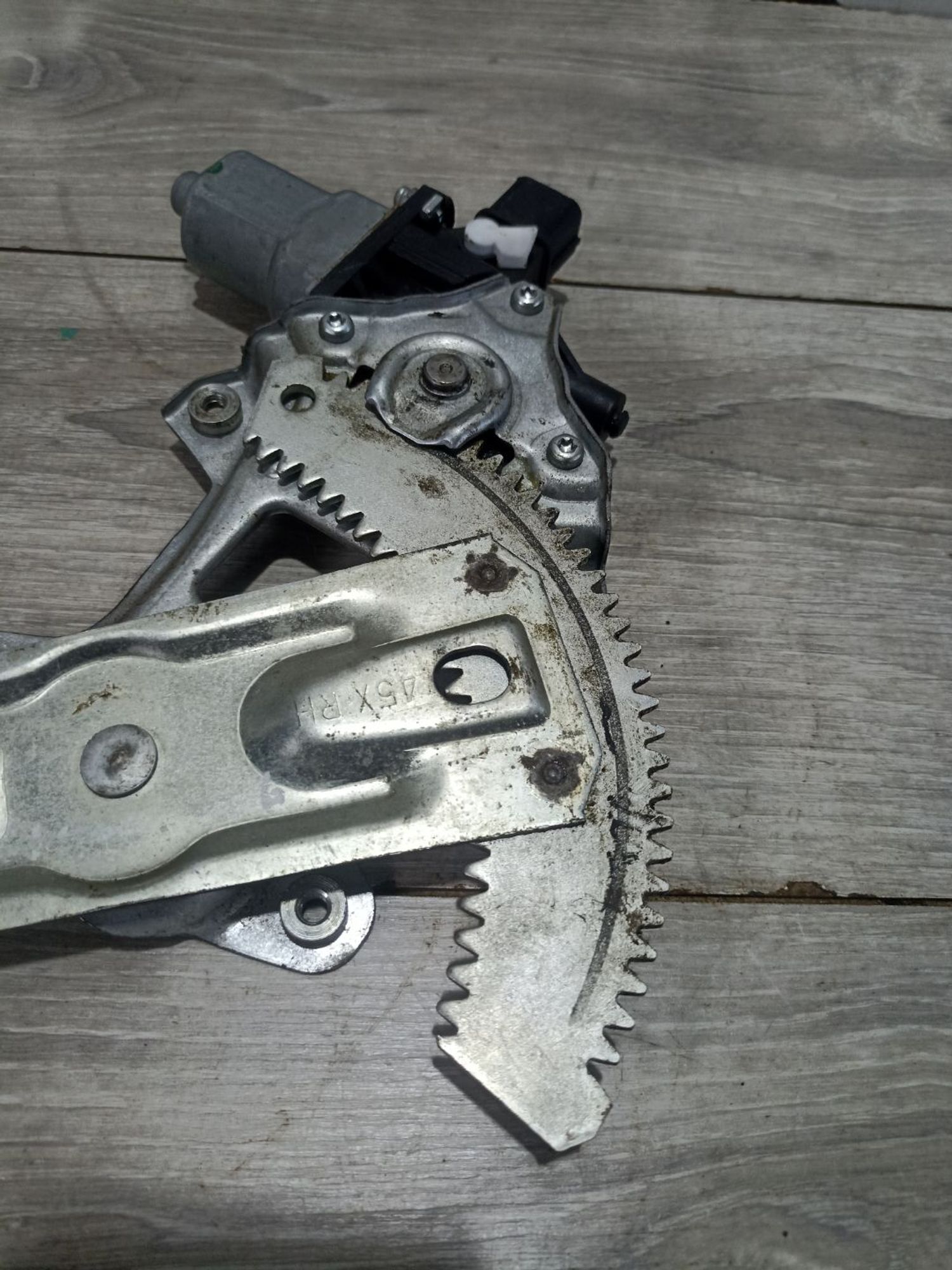 https://ycs.partsauto.market/partsauto-images/thmbs/userImages/0d5a73f363ec19ea8b7d8d6483ce4211/part/9b12eb79-0be4-42b7-baf0-a782d7c6826d_1783933029360.jpg