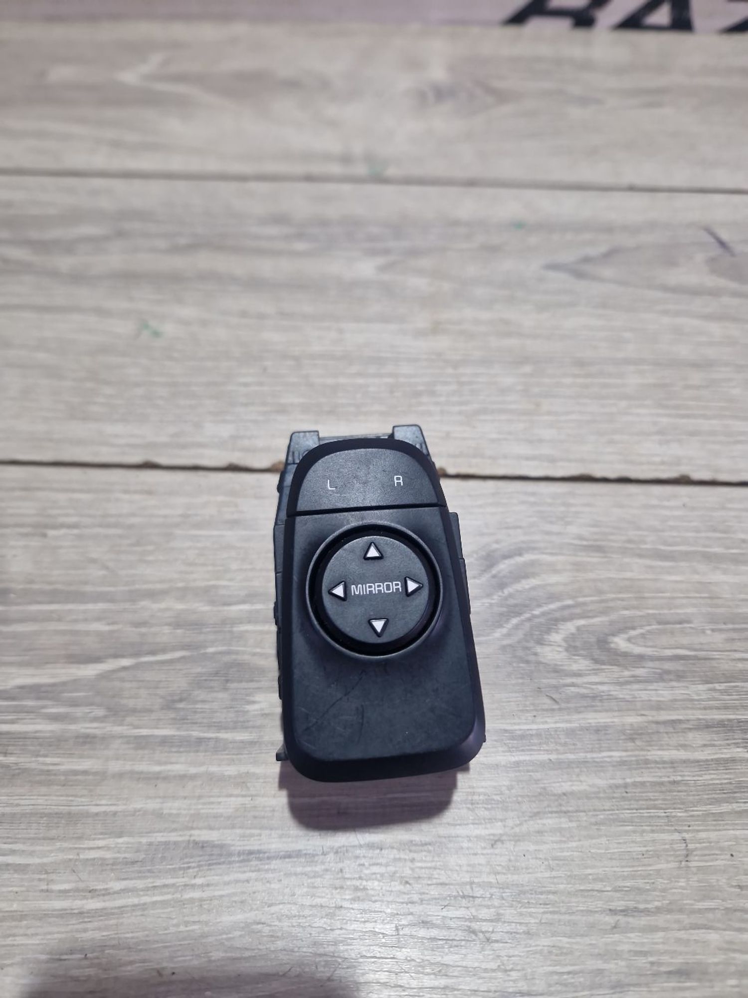 https://ycs.partsauto.market/partsauto-images/thmbs/userImages/0d5a73f363ec19ea8b7d8d6483ce4211/part/9bbbb04c-d8f8-4cab-8951-536b7bd8d558_1787647507222.jpg