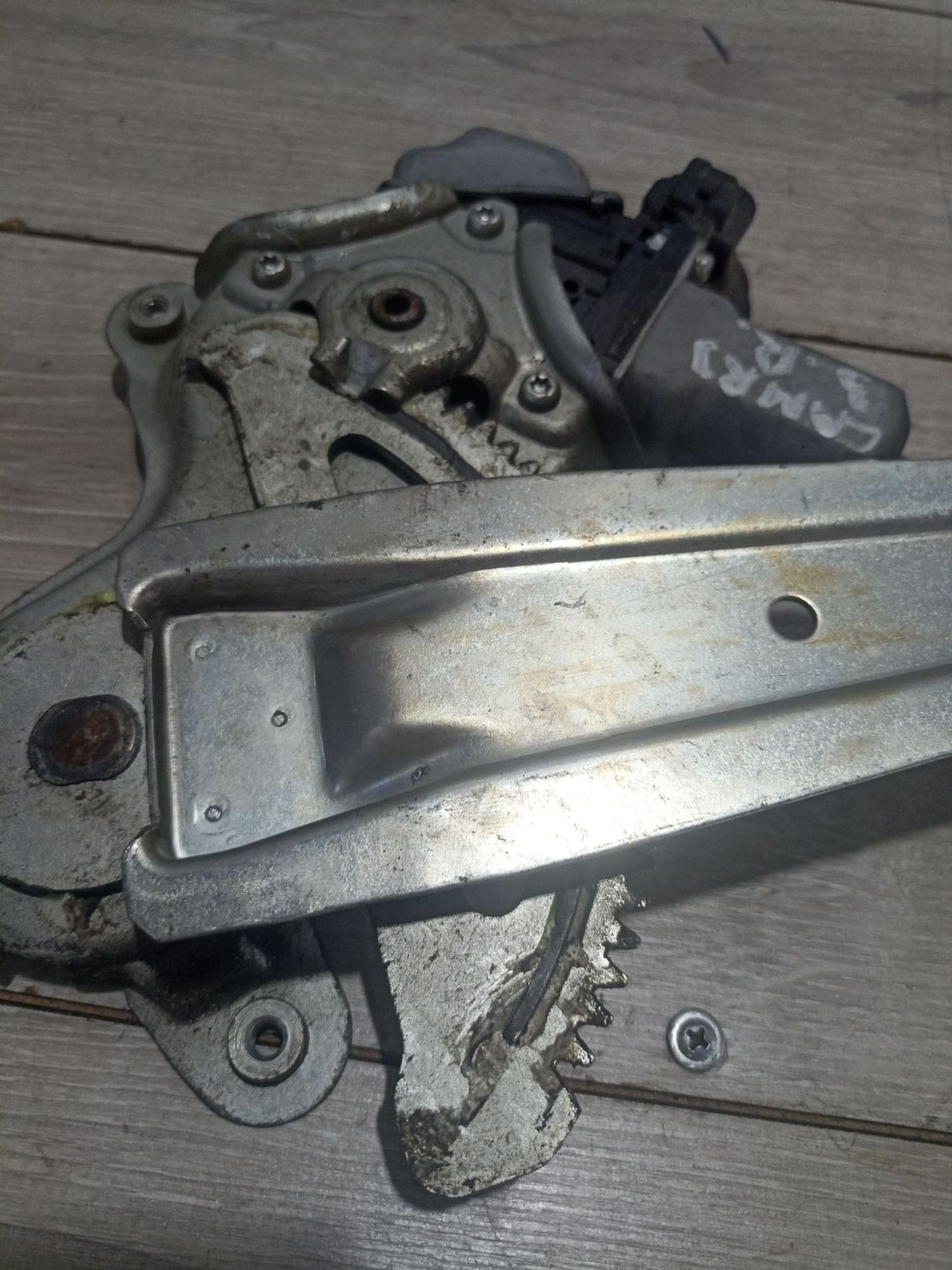 https://ycs.partsauto.market/partsauto-images/thmbs/userImages/0d5a73f363ec19ea8b7d8d6483ce4211/part/9cd61ffc-5286-41f8-833b-8bef4ef6bae1_1784023256451.jpg
