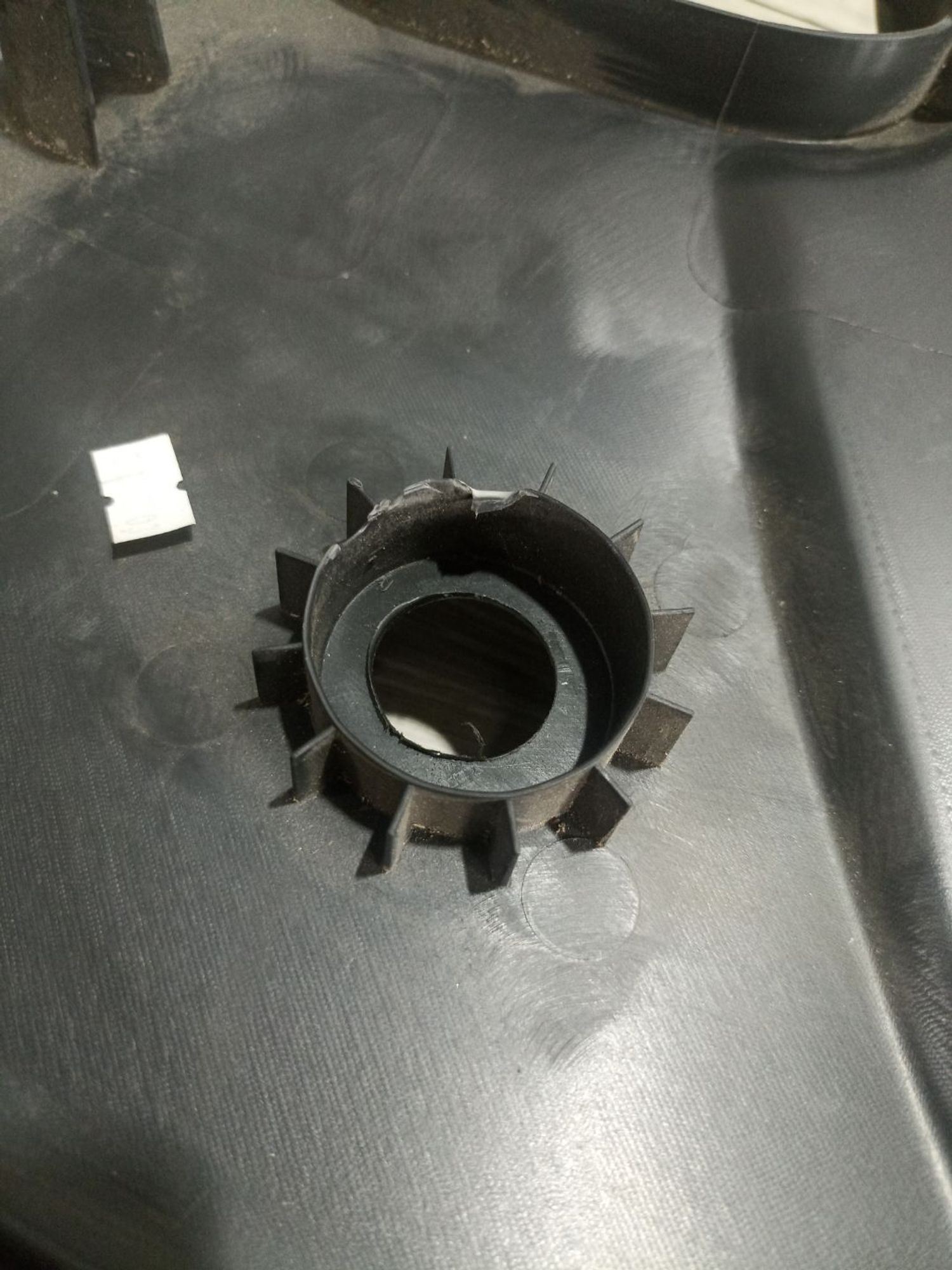 https://ycs.partsauto.market/partsauto-images/thmbs/userImages/0d5a73f363ec19ea8b7d8d6483ce4211/part/9d6fd306-3818-4e0b-bd6a-dcee5eb826dd_1784554507705.jpg