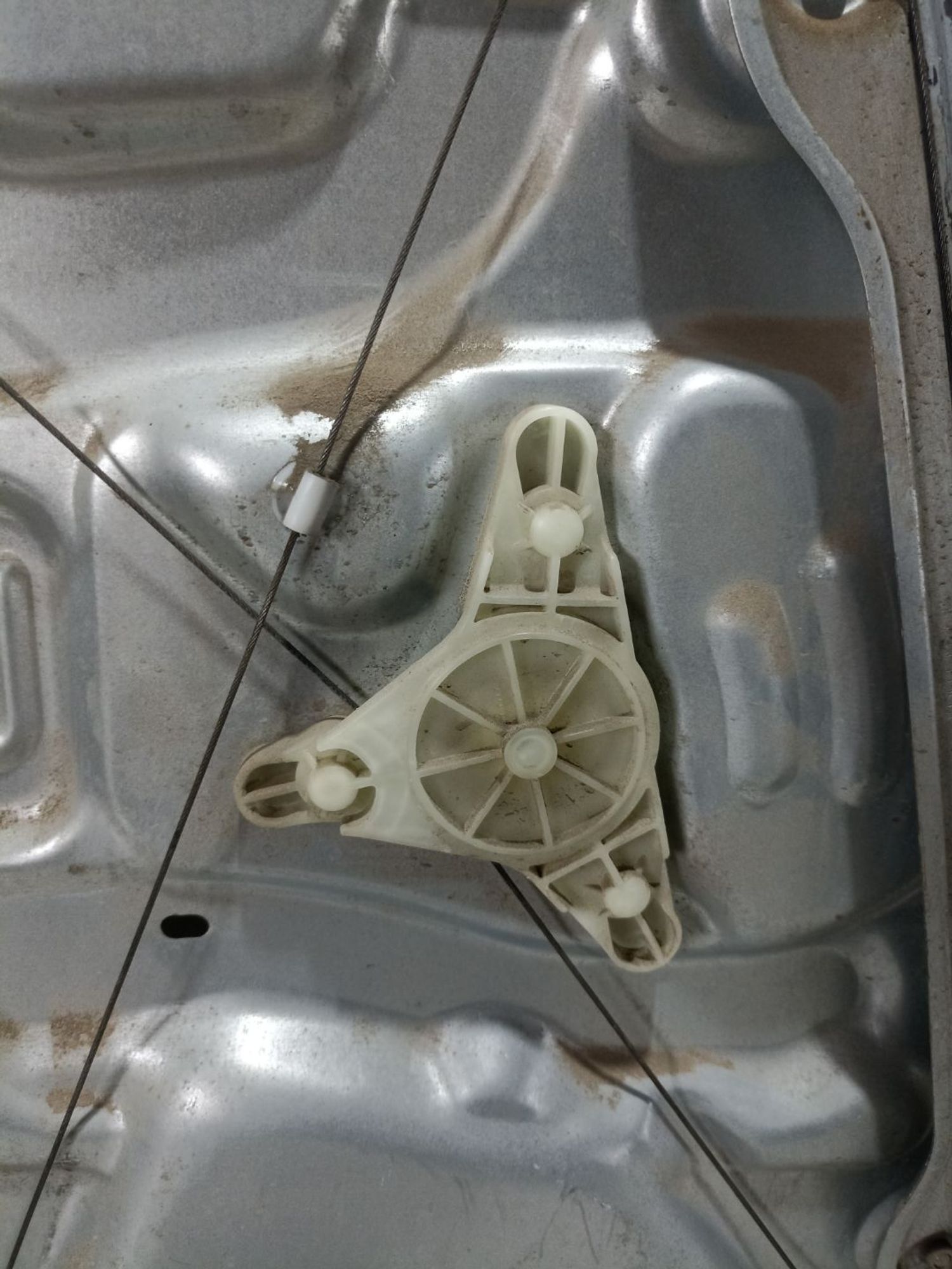 https://ycs.partsauto.market/partsauto-images/thmbs/userImages/0d5a73f363ec19ea8b7d8d6483ce4211/part/9d980c8a-5f45-4cdb-a2e3-986fc1e77dd2_1783505746546.jpg