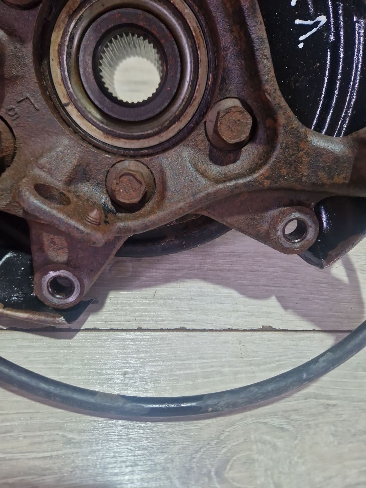 https://ycs.partsauto.market/partsauto-images/thmbs/userImages/0d5a73f363ec19ea8b7d8d6483ce4211/part/9dee8008-49bb-4024-9ed4-2d46ae1d20f7_1786954171198.jpg