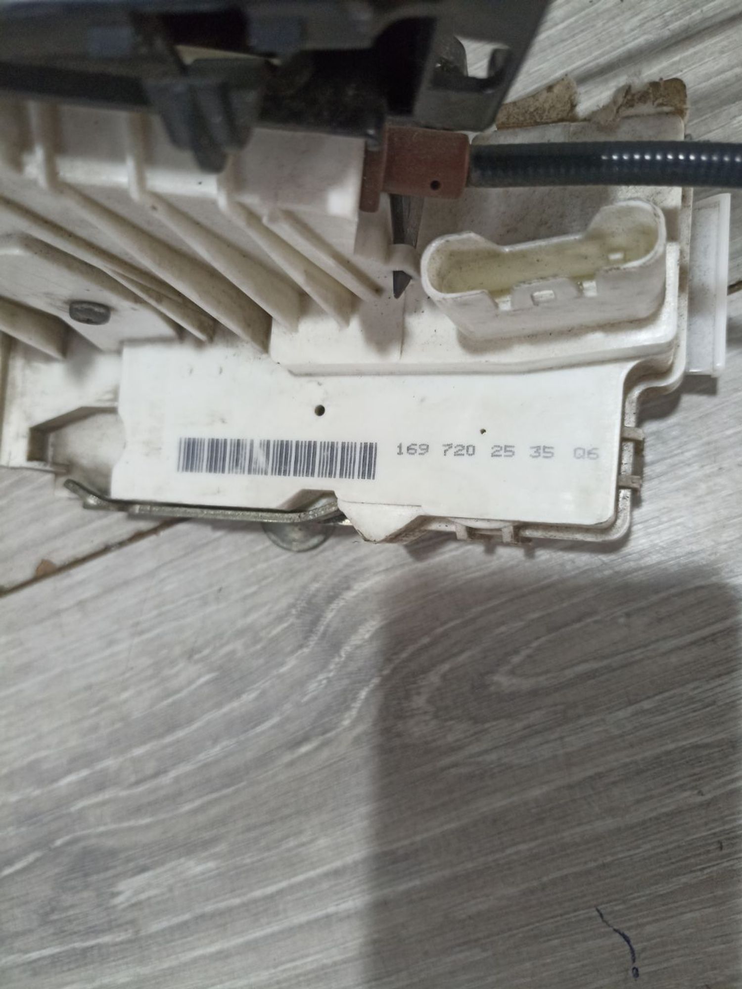 https://ycs.partsauto.market/partsauto-images/thmbs/userImages/0d5a73f363ec19ea8b7d8d6483ce4211/part/a2d6857b-7cfb-4a55-acb8-16764c524a9a_1783166336164.jpg
