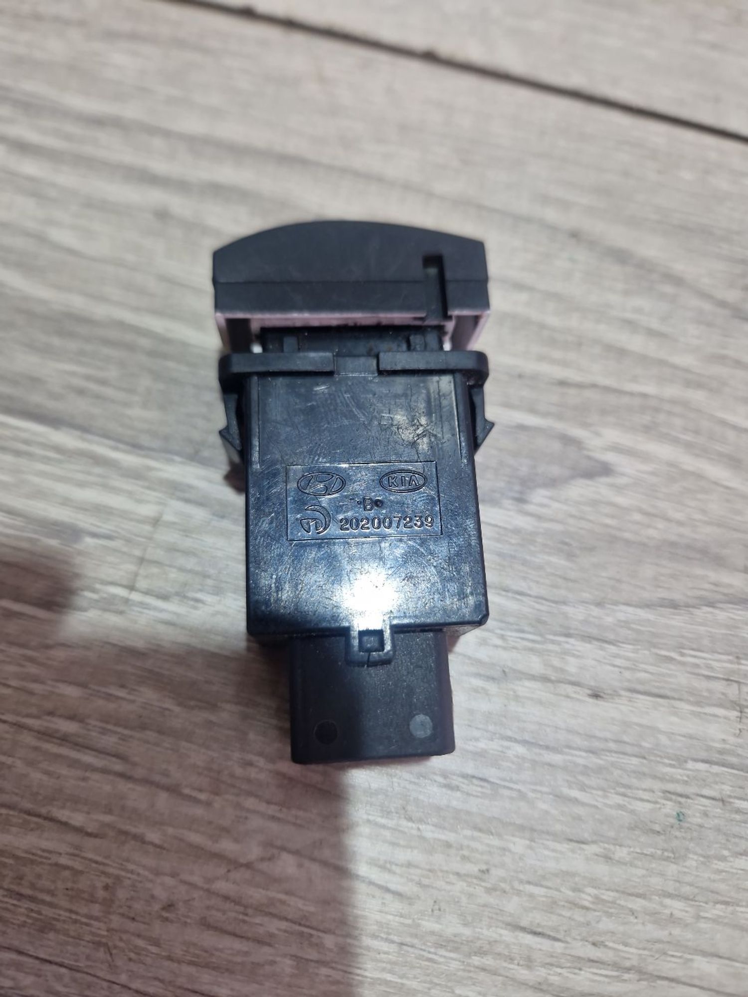 https://ycs.partsauto.market/partsauto-images/thmbs/userImages/0d5a73f363ec19ea8b7d8d6483ce4211/part/aeb24b88-c16b-4ac3-8a0d-a1a8bdf5546c_1787737152454.jpg