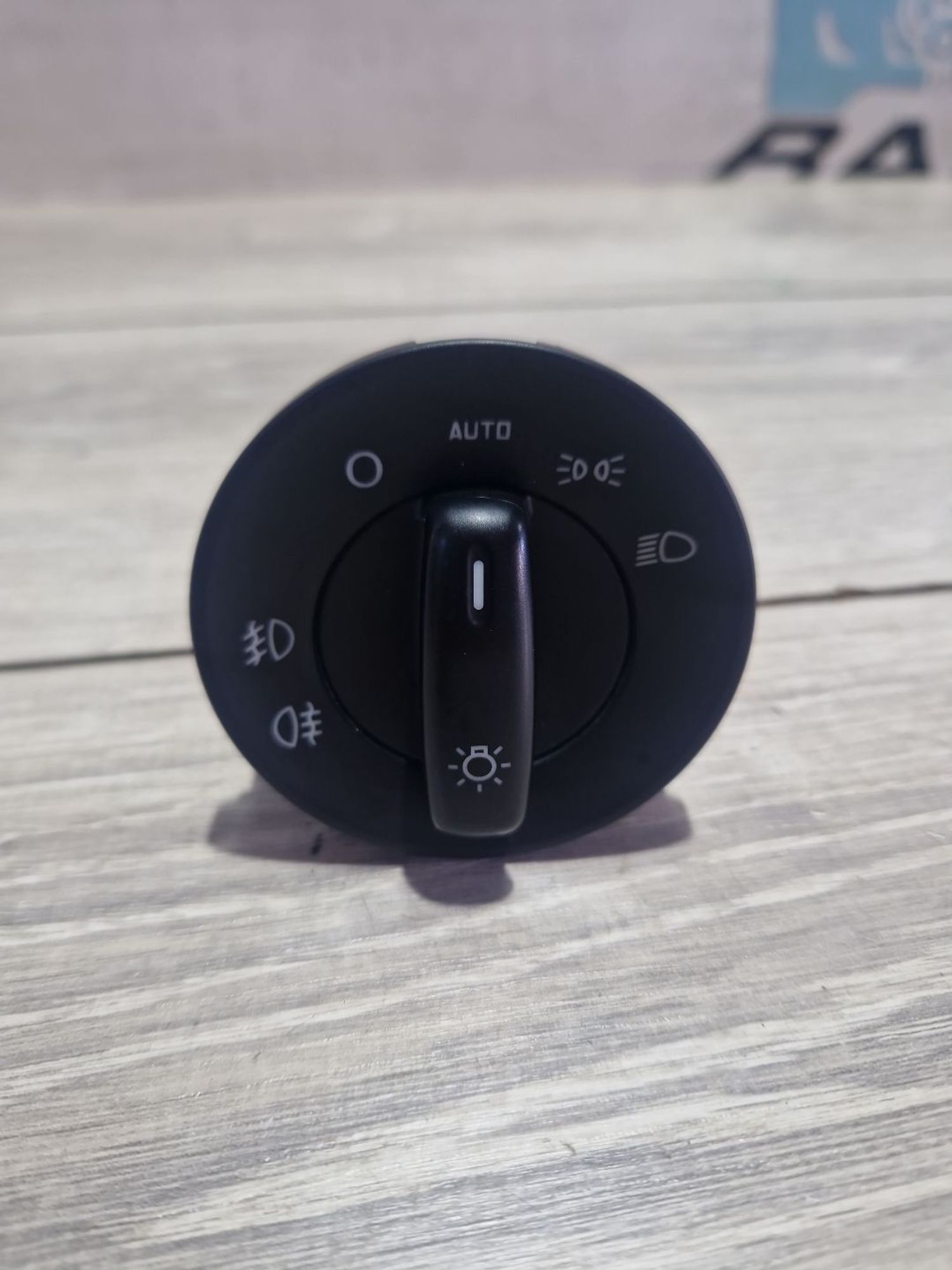 https://ycs.partsauto.market/partsauto-images/thmbs/userImages/0d5a73f363ec19ea8b7d8d6483ce4211/part/affbcbc2-9b3d-4e15-8c82-59663e13e113_1787910018749.jpg