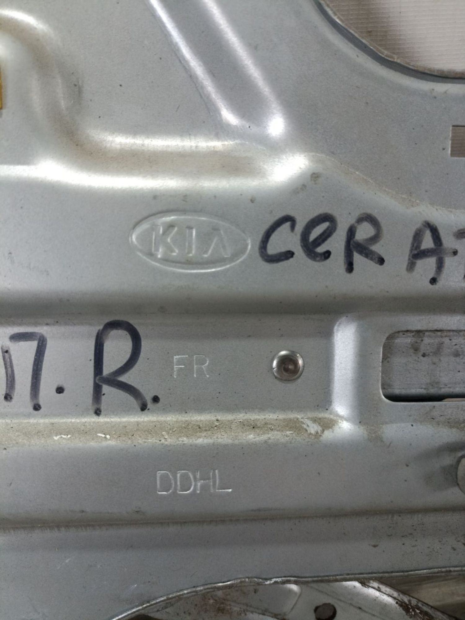 https://ycs.partsauto.market/partsauto-images/thmbs/userImages/0d5a73f363ec19ea8b7d8d6483ce4211/part/b0a95f23-46e3-4c9b-9941-7de9dc634908_1783497859340.jpg