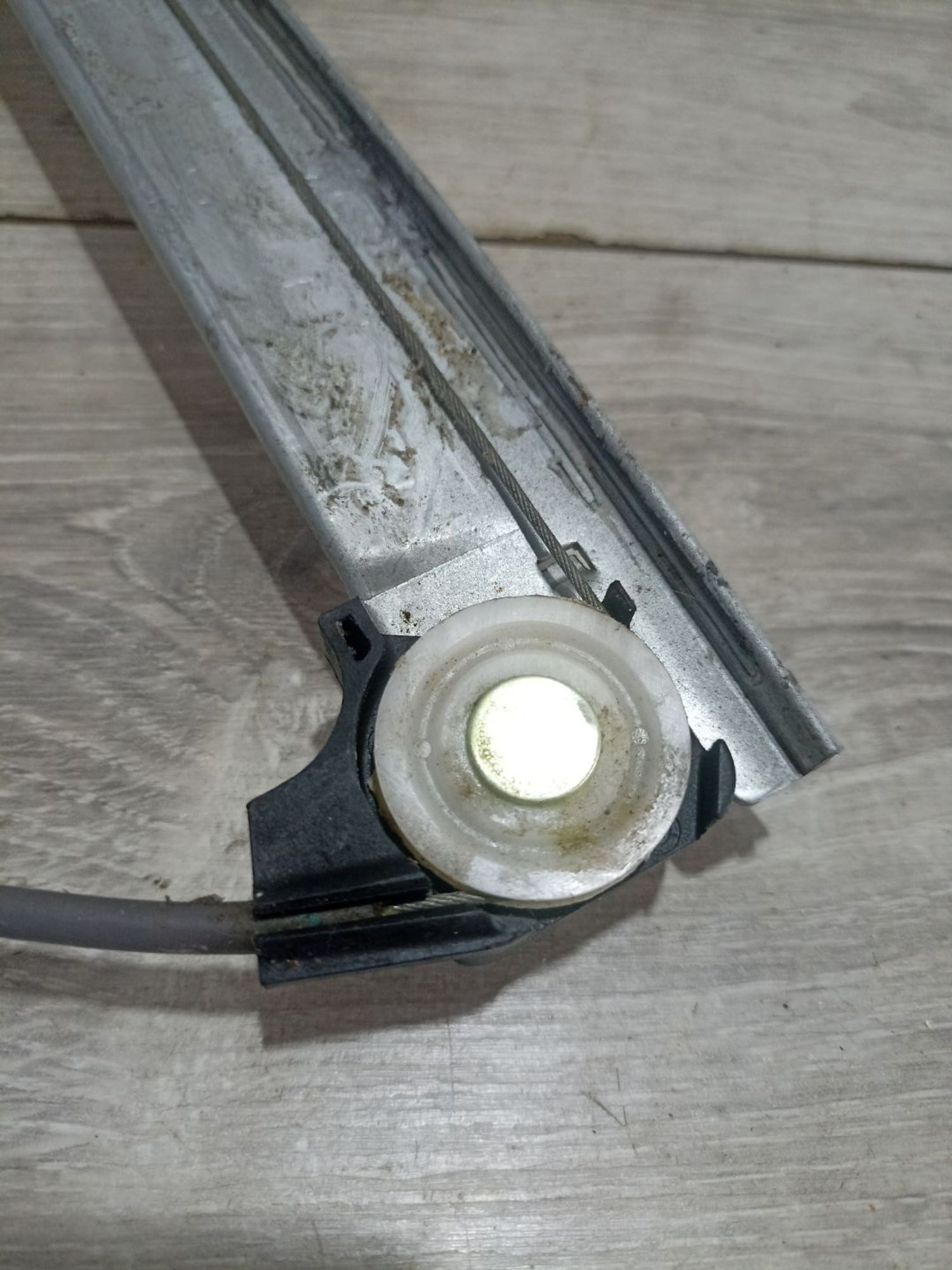 https://ycs.partsauto.market/partsauto-images/thmbs/userImages/0d5a73f363ec19ea8b7d8d6483ce4211/part/b2199be8-576c-4df5-b211-c62e3b8d79a6_1783949171252.jpg