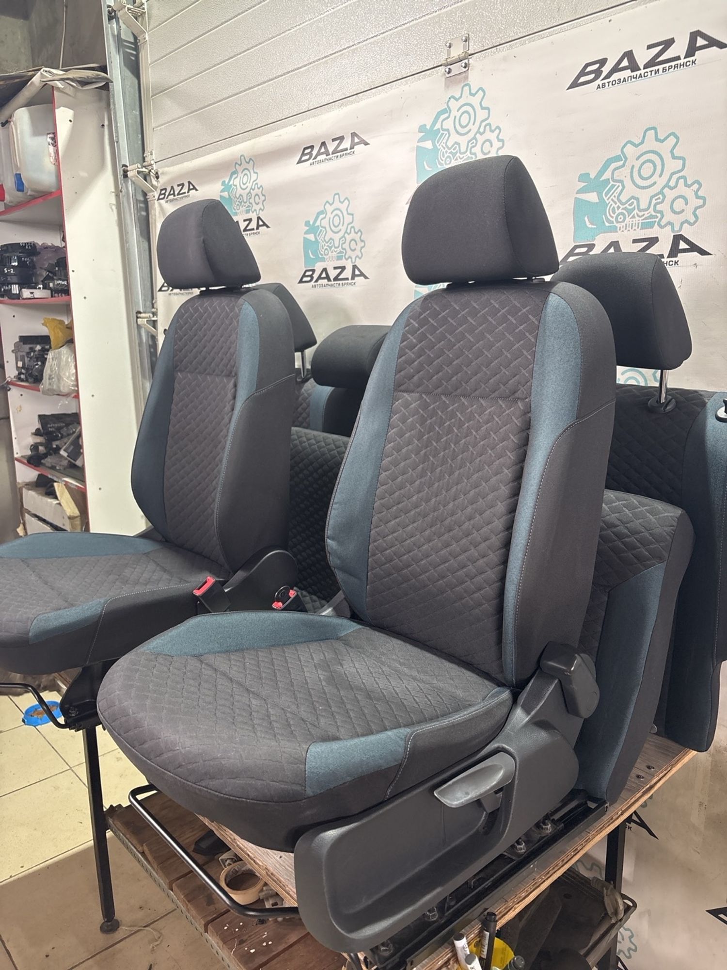 https://ycs.partsauto.market/partsauto-images/thmbs/userImages/0d5a73f363ec19ea8b7d8d6483ce4211/part/b5cd9e18-5110-41d1-b30d-8c1118464997_1781507130339.jpg